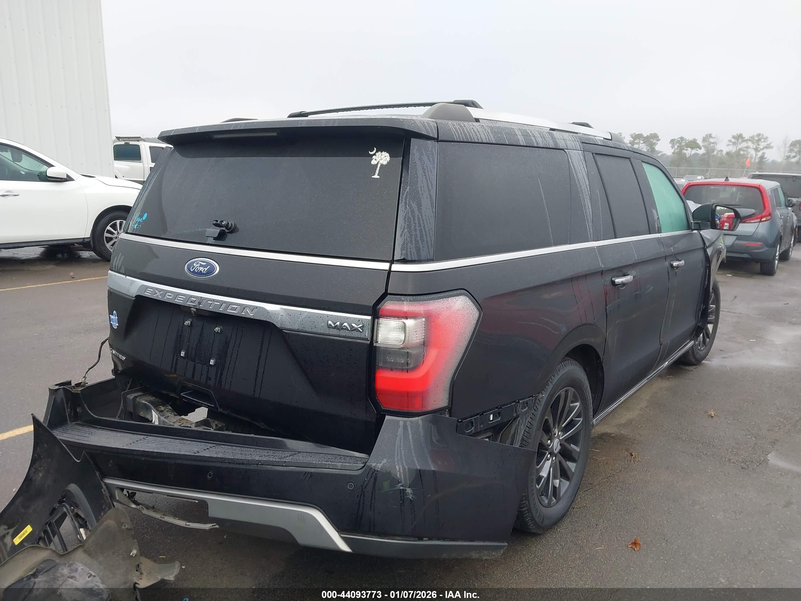 FORD EXPEDITION image 4