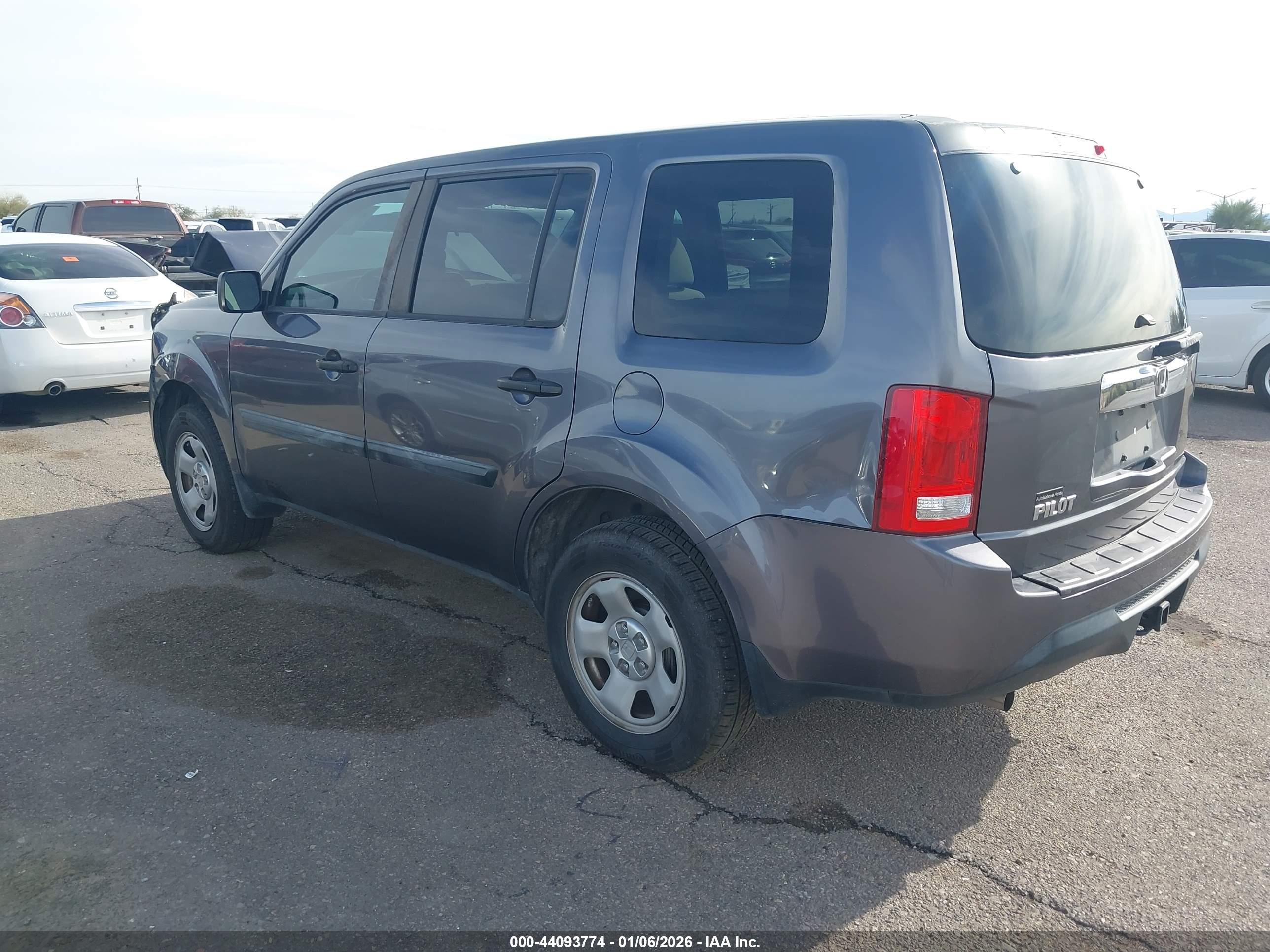HONDA PILOT image 3