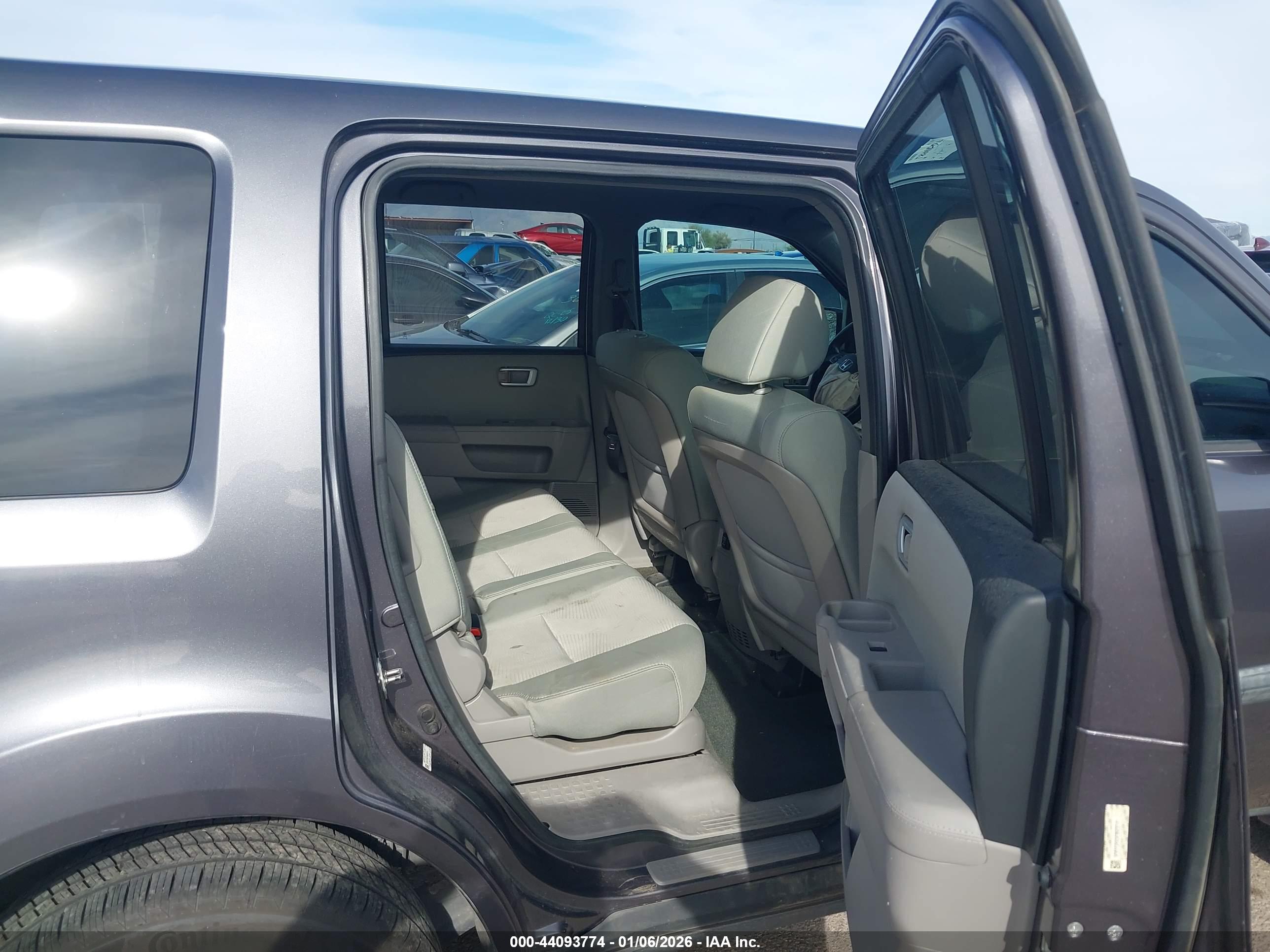 HONDA PILOT image 8
