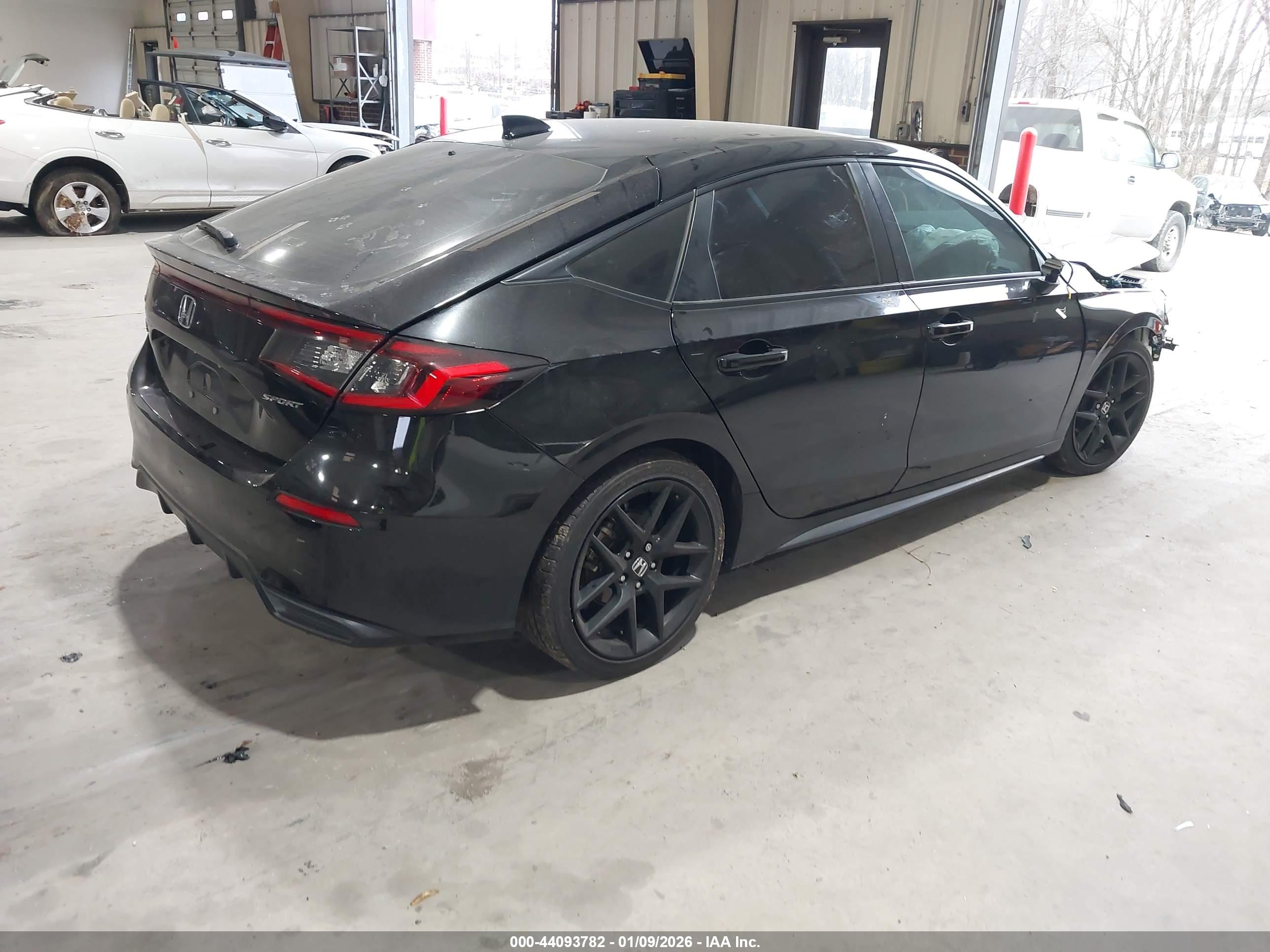 HONDA CIVIC image 4