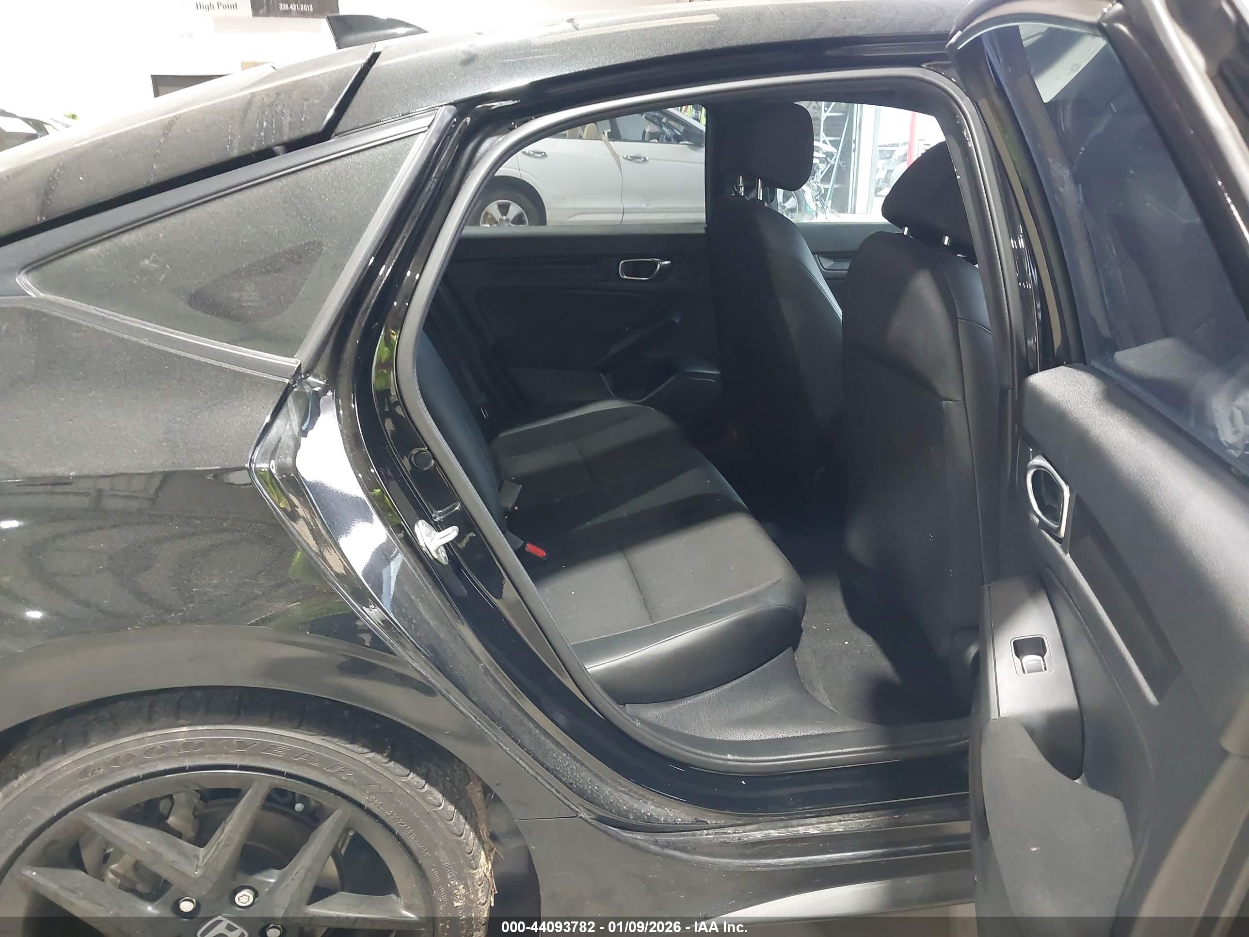 HONDA CIVIC image 8