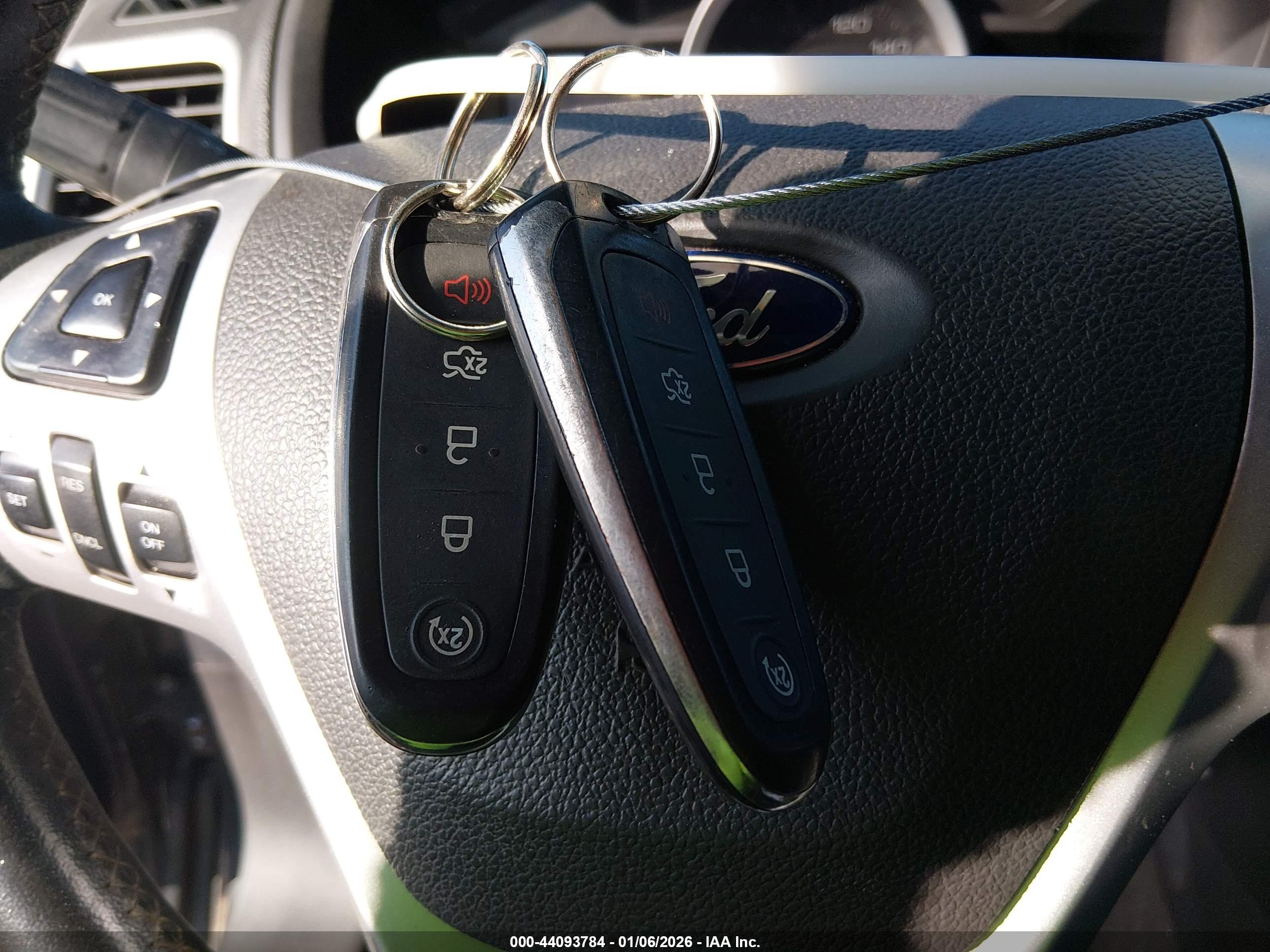 FORD EXPLORER image 11