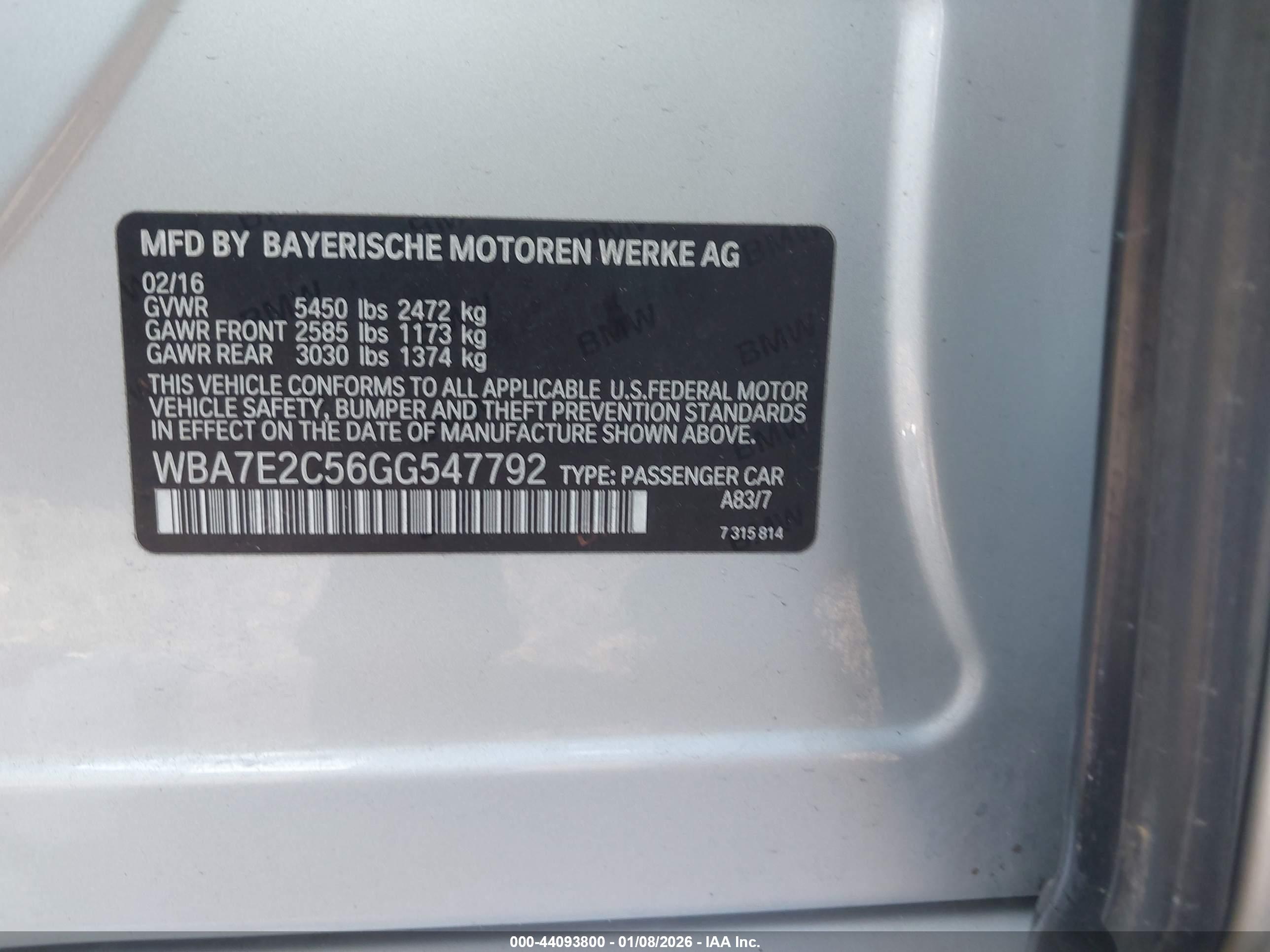BMW 740I image 9