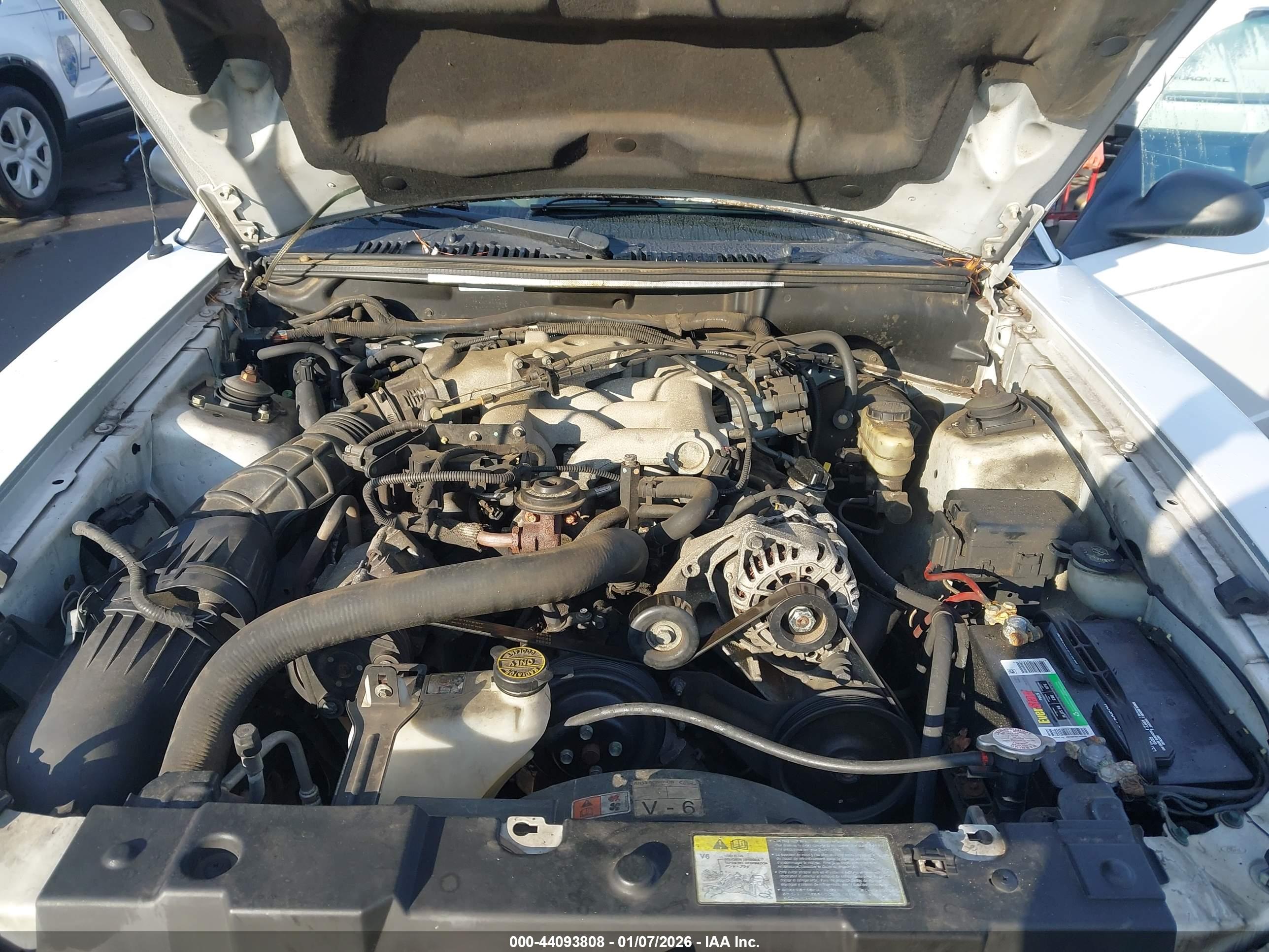 FORD MUSTANG image 10