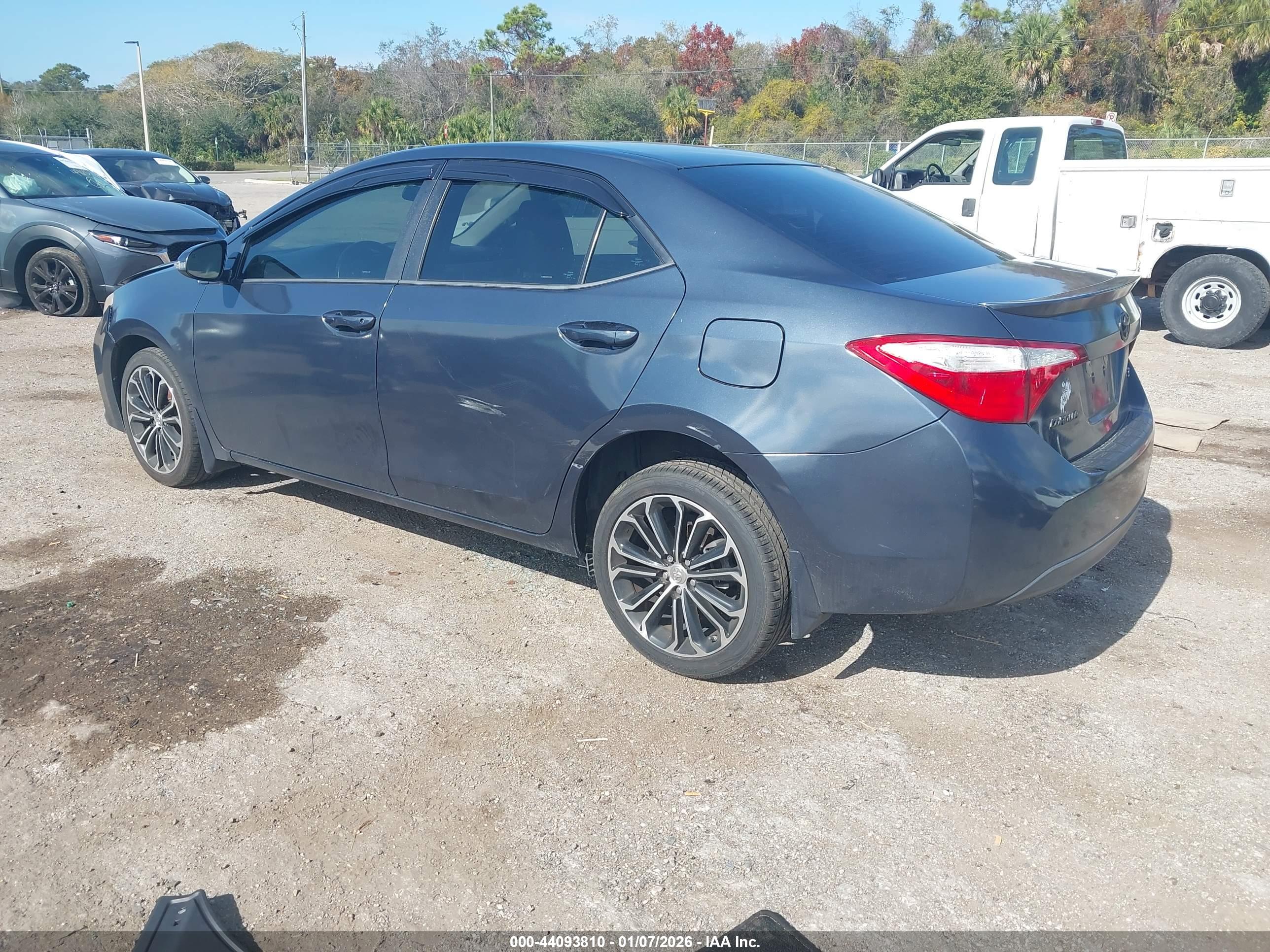 TOYOTA COROLLA image 3