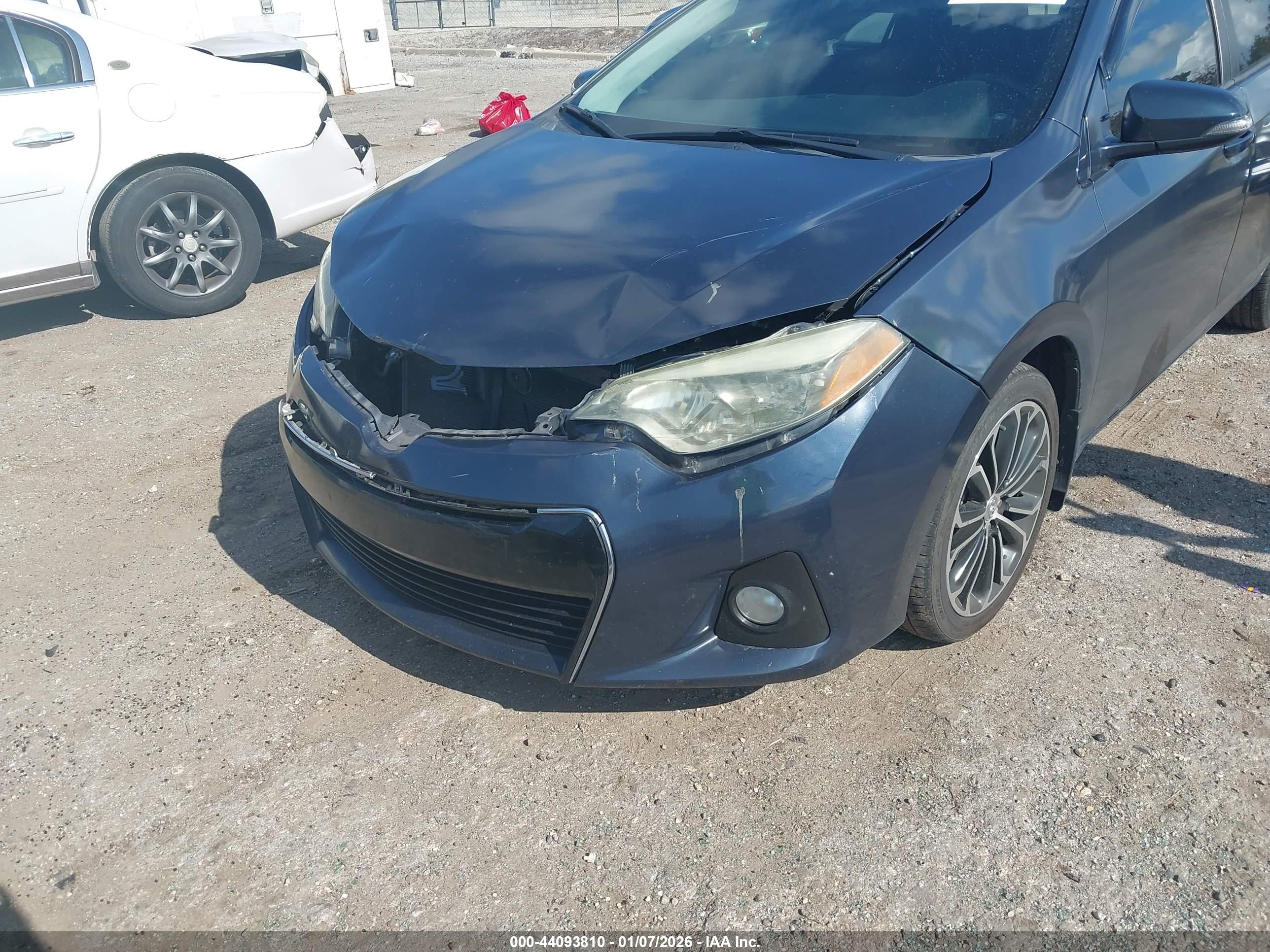 TOYOTA COROLLA image 6