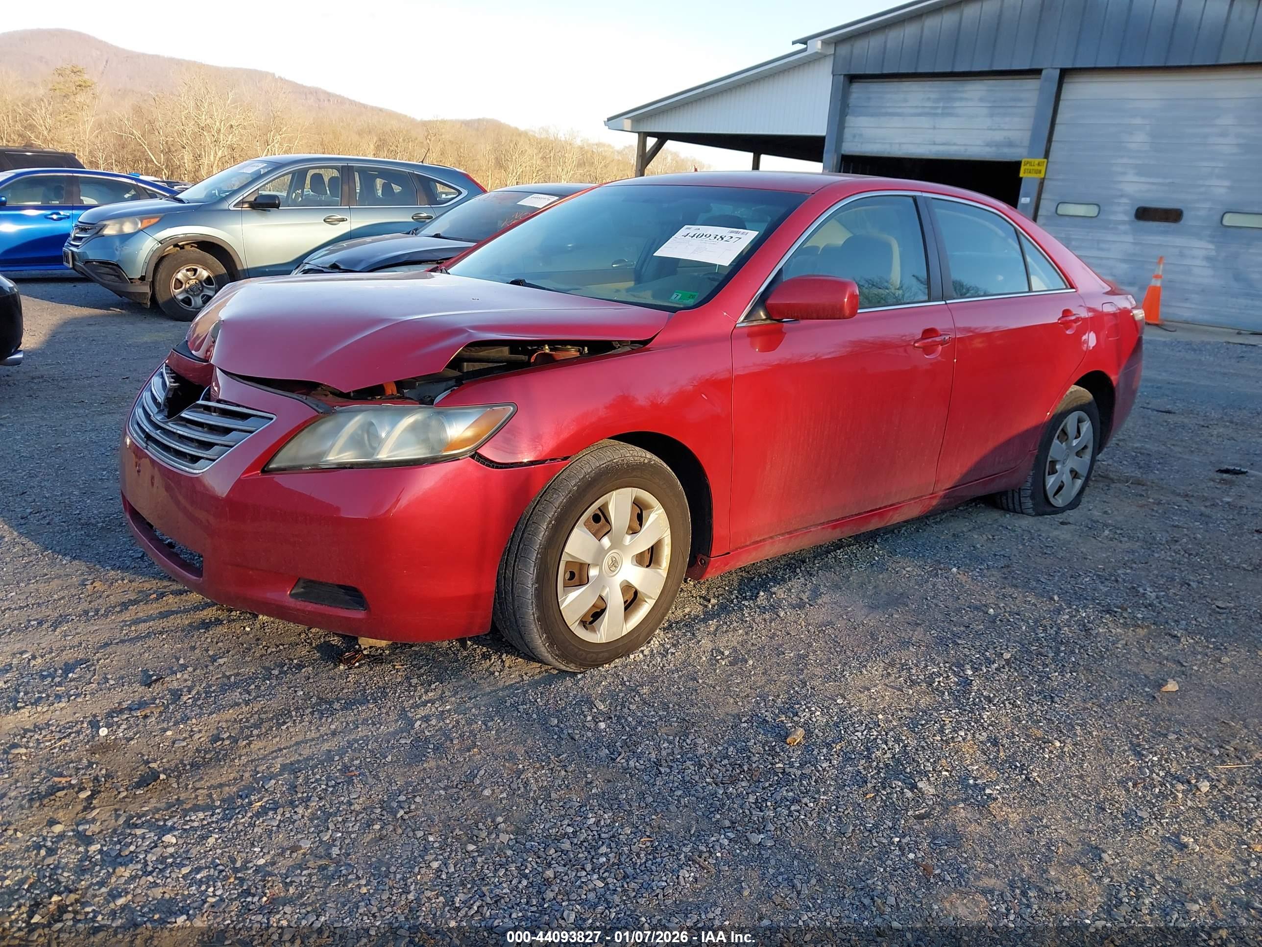 TOYOTA CAMRY image 2