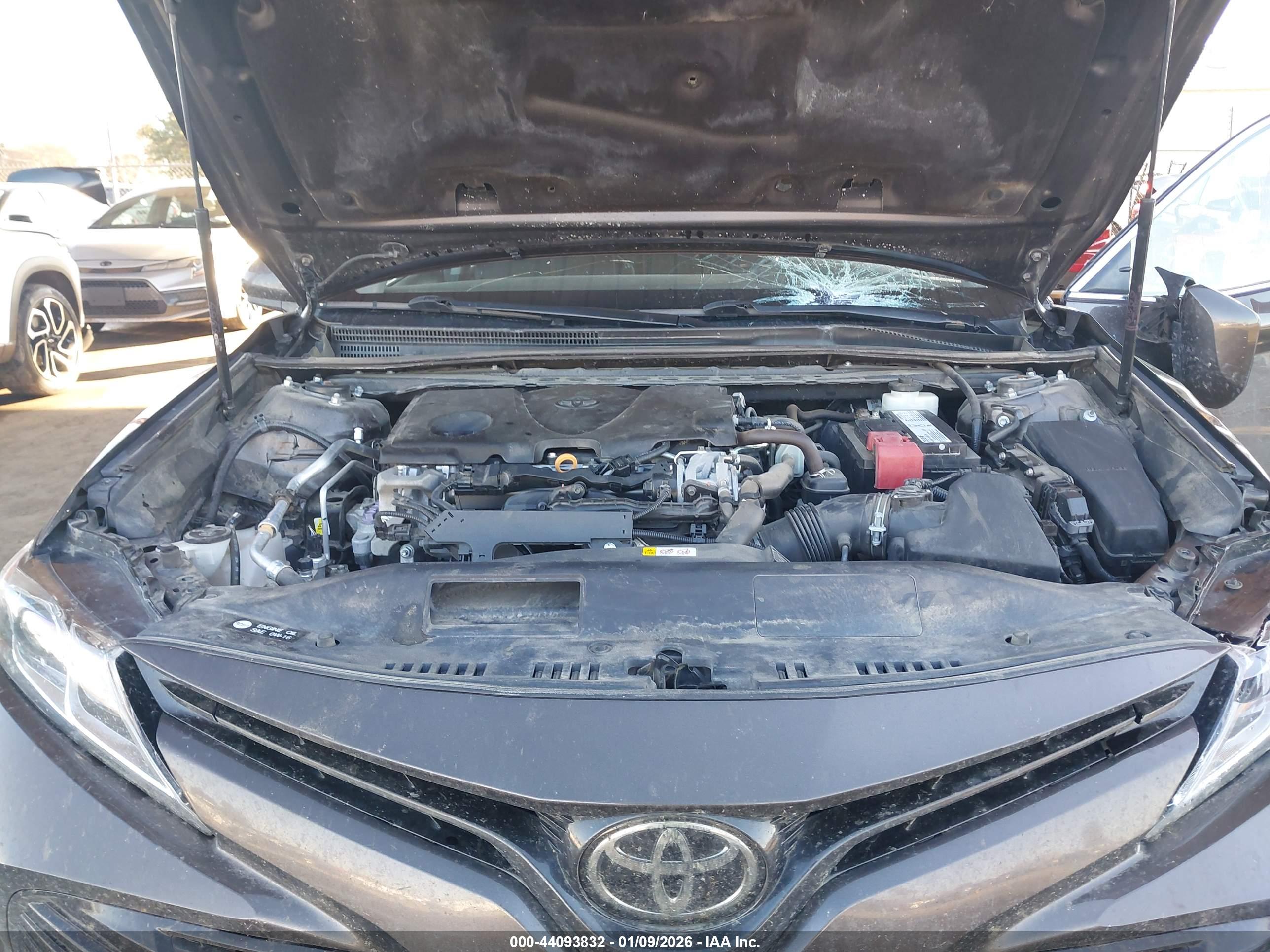TOYOTA CAMRY image 10