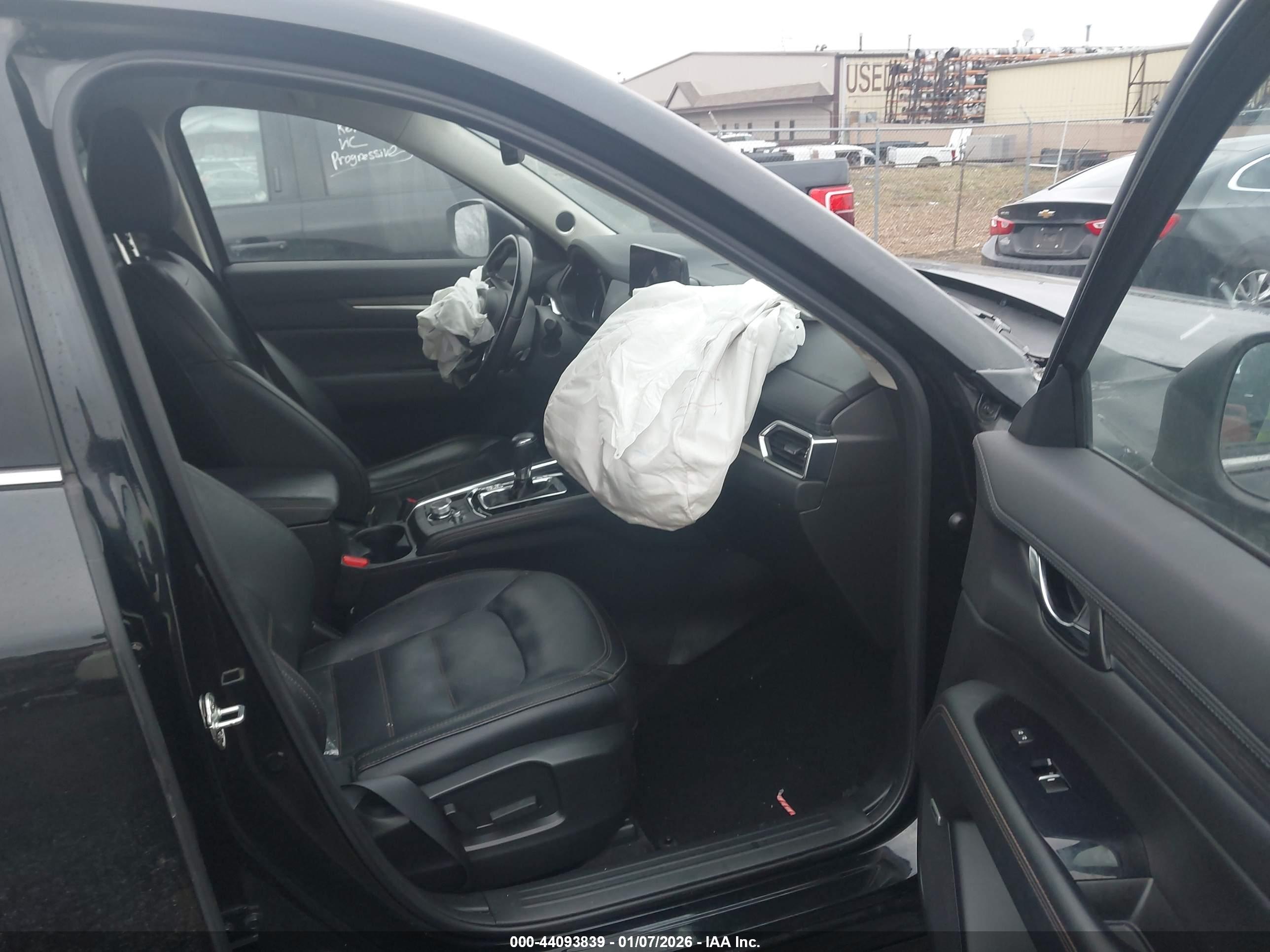 MAZDA CX-5 image 5