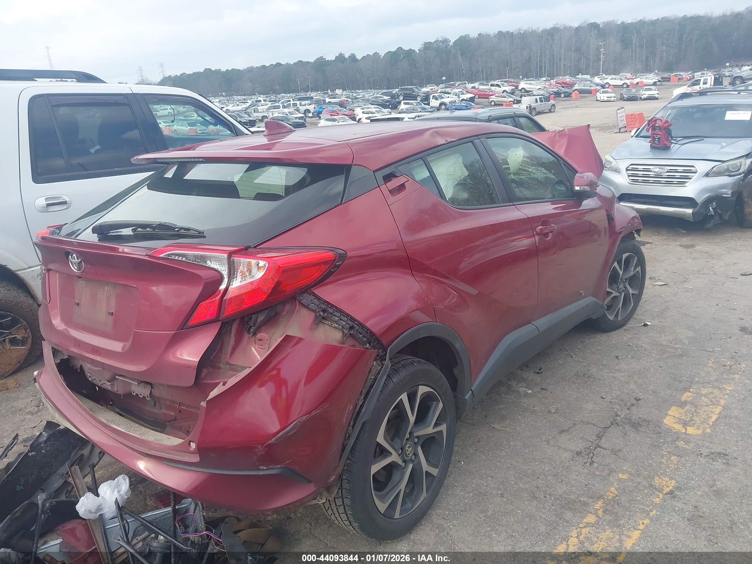 TOYOTA C-HR image 4