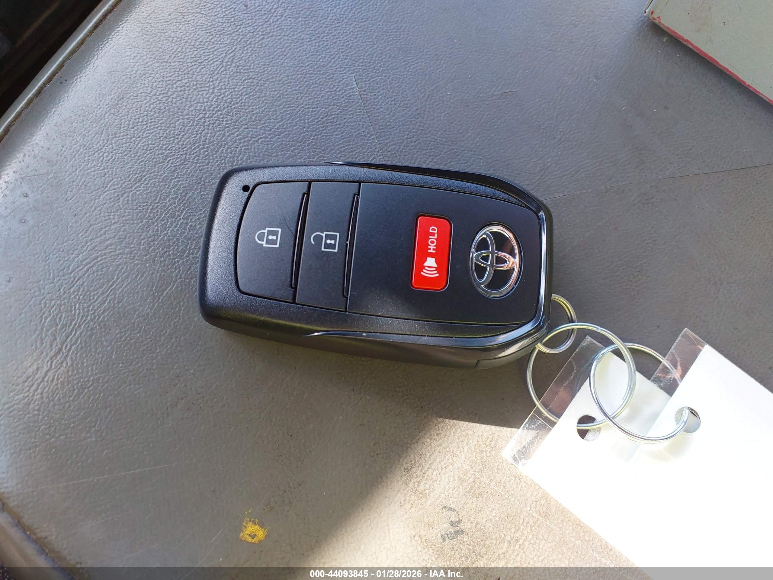 TOYOTA COROLLA image 11