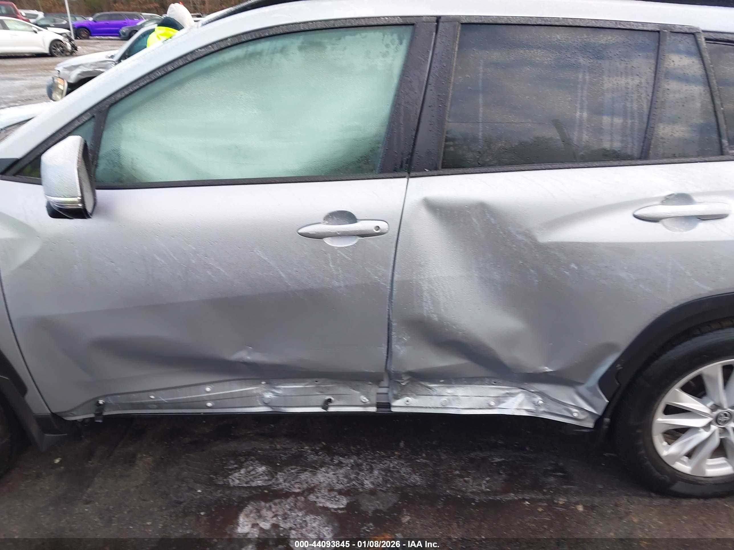 TOYOTA COROLLA image 6