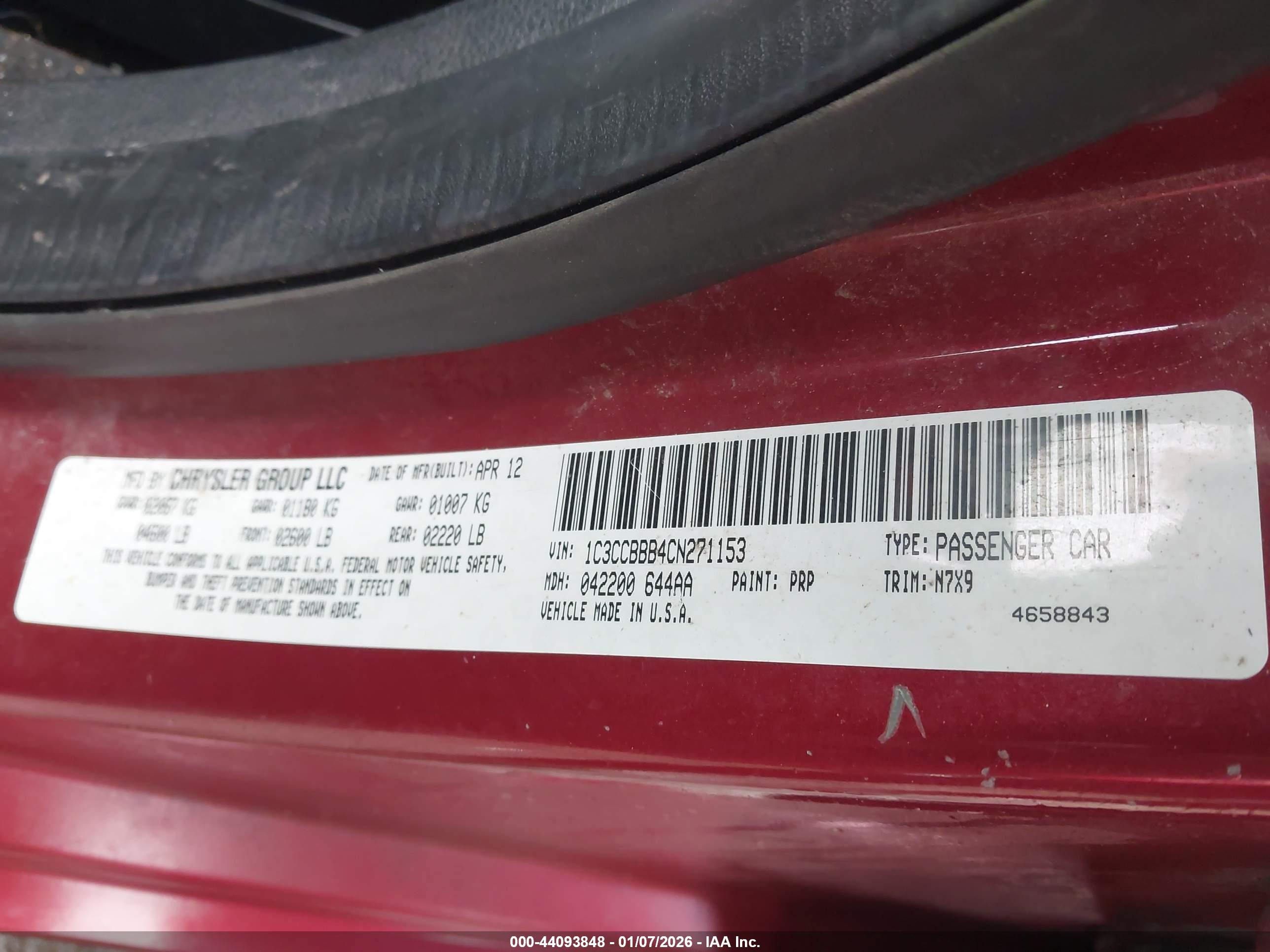 CHRYSLER 200 image 9