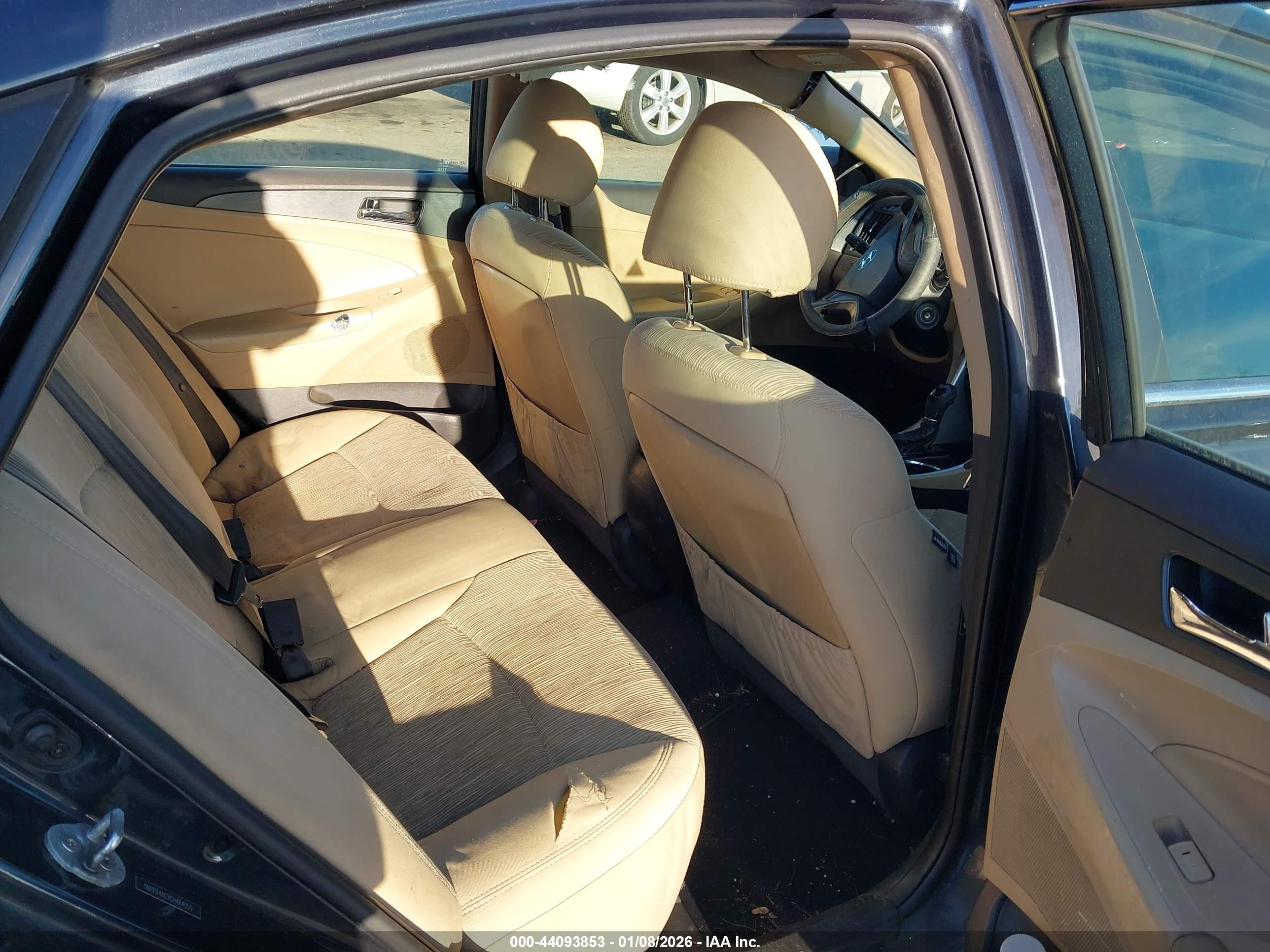 HYUNDAI SONATA image 8