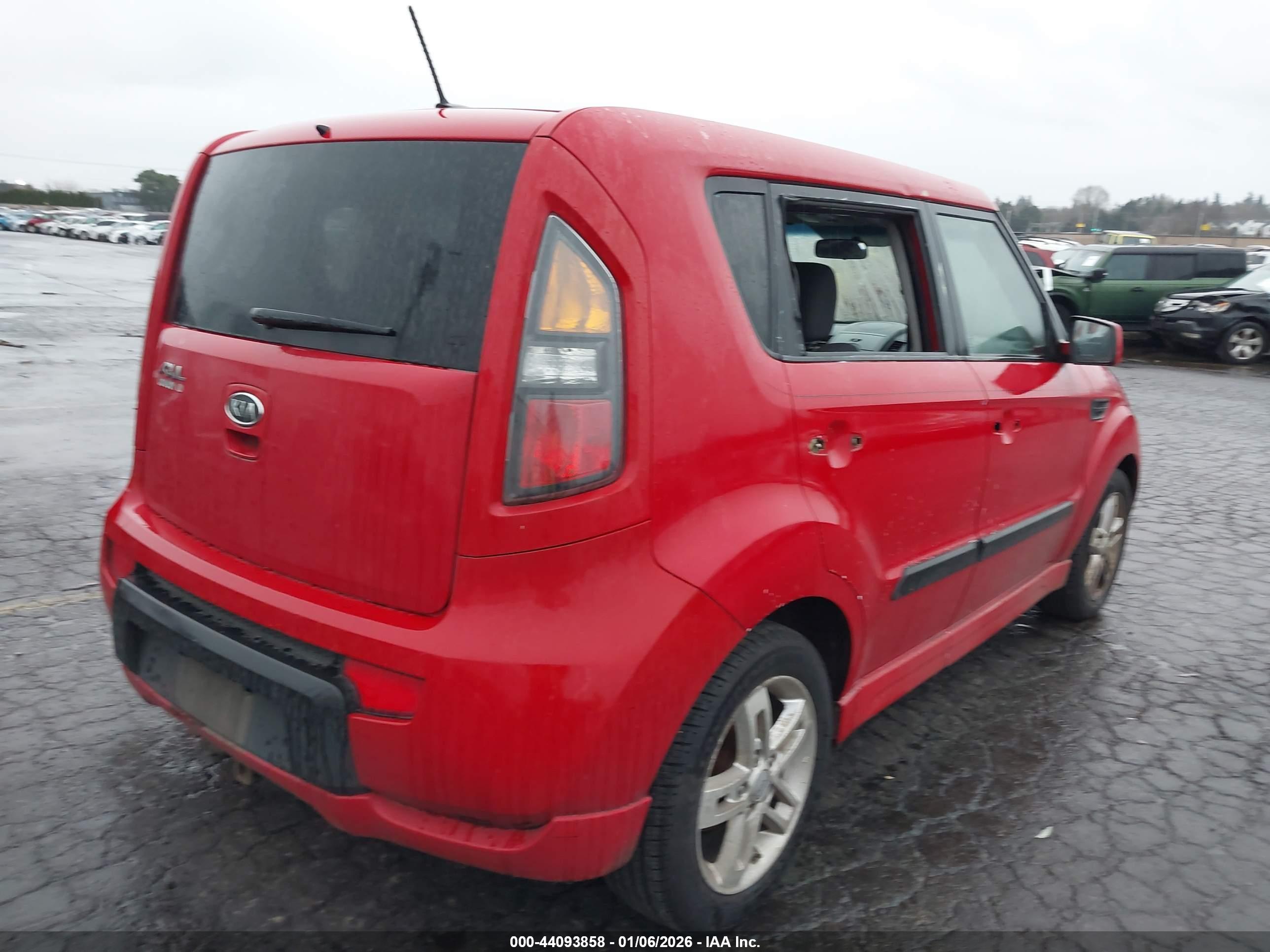 KIA SOUL image 4