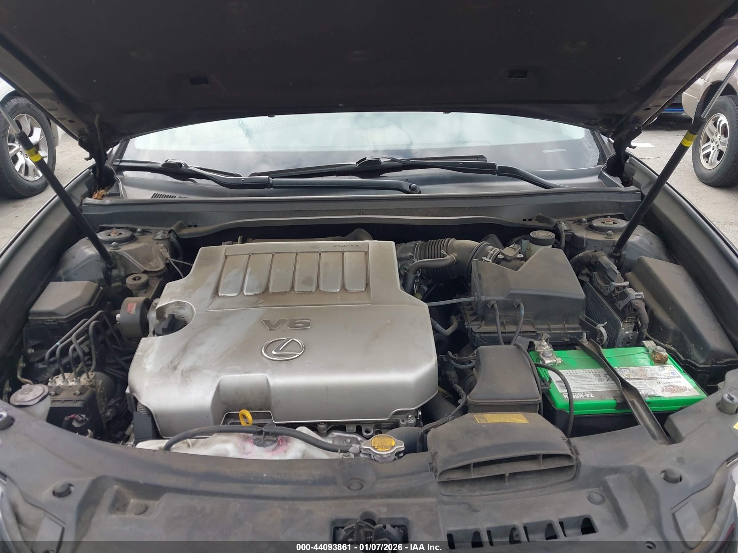 LEXUS ES image 10