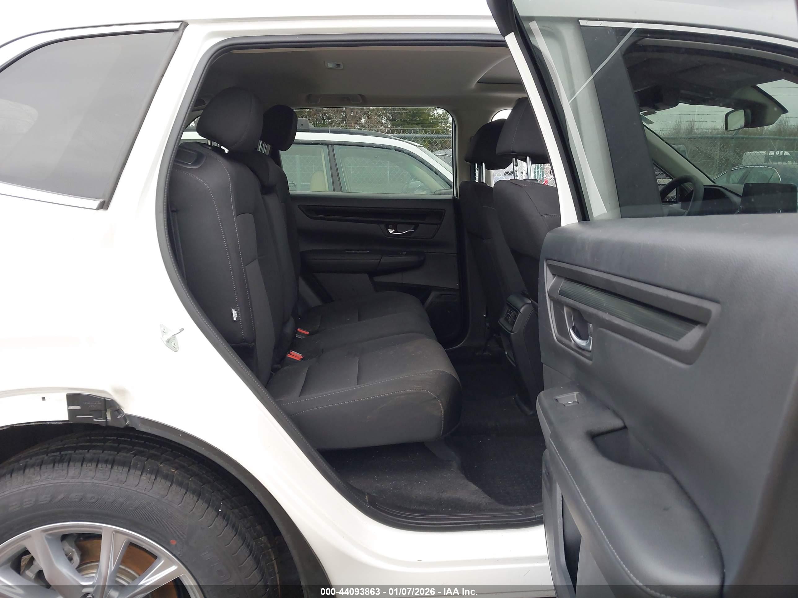 HONDA CR-V image 8