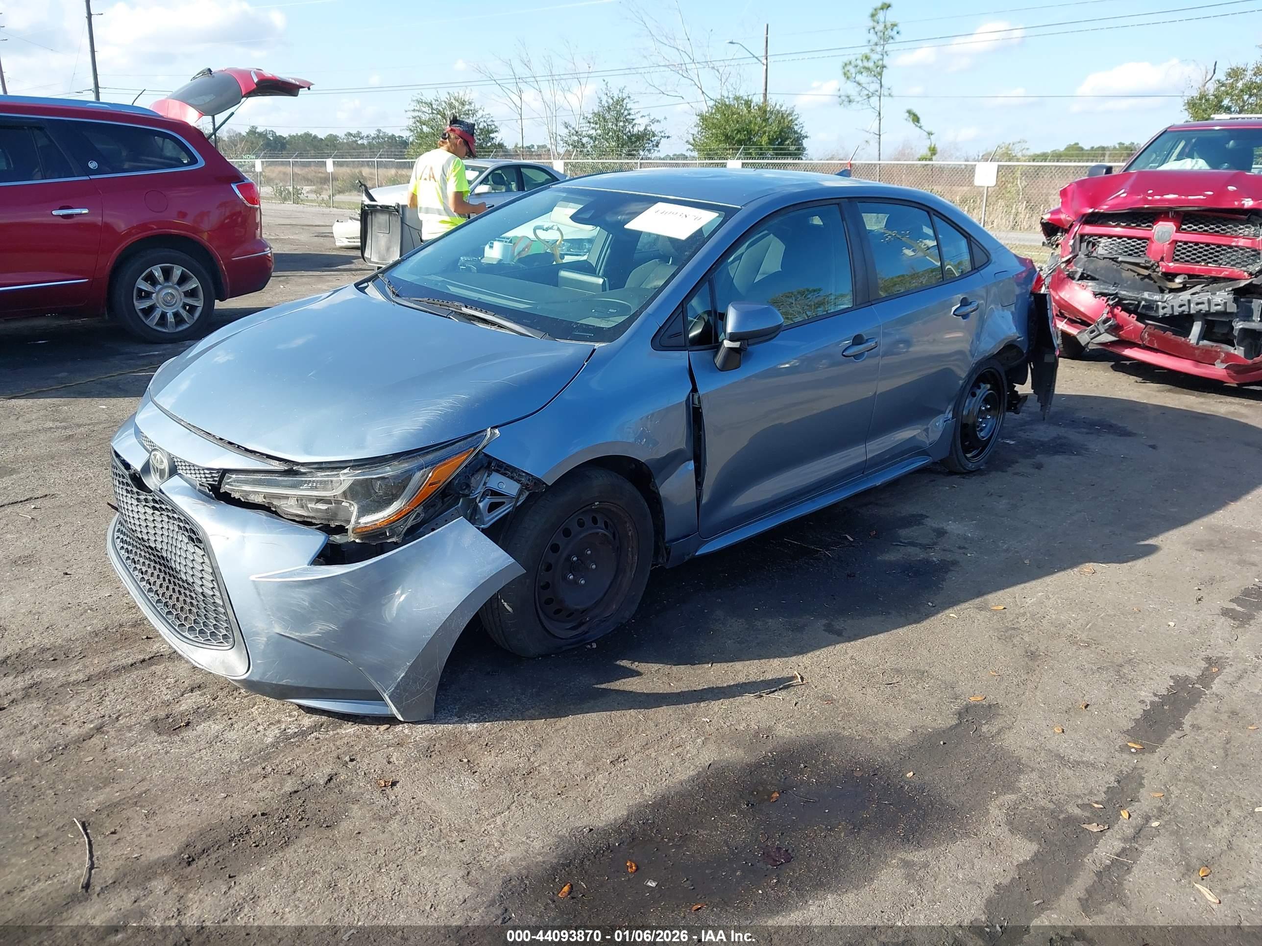 TOYOTA COROLLA image 2