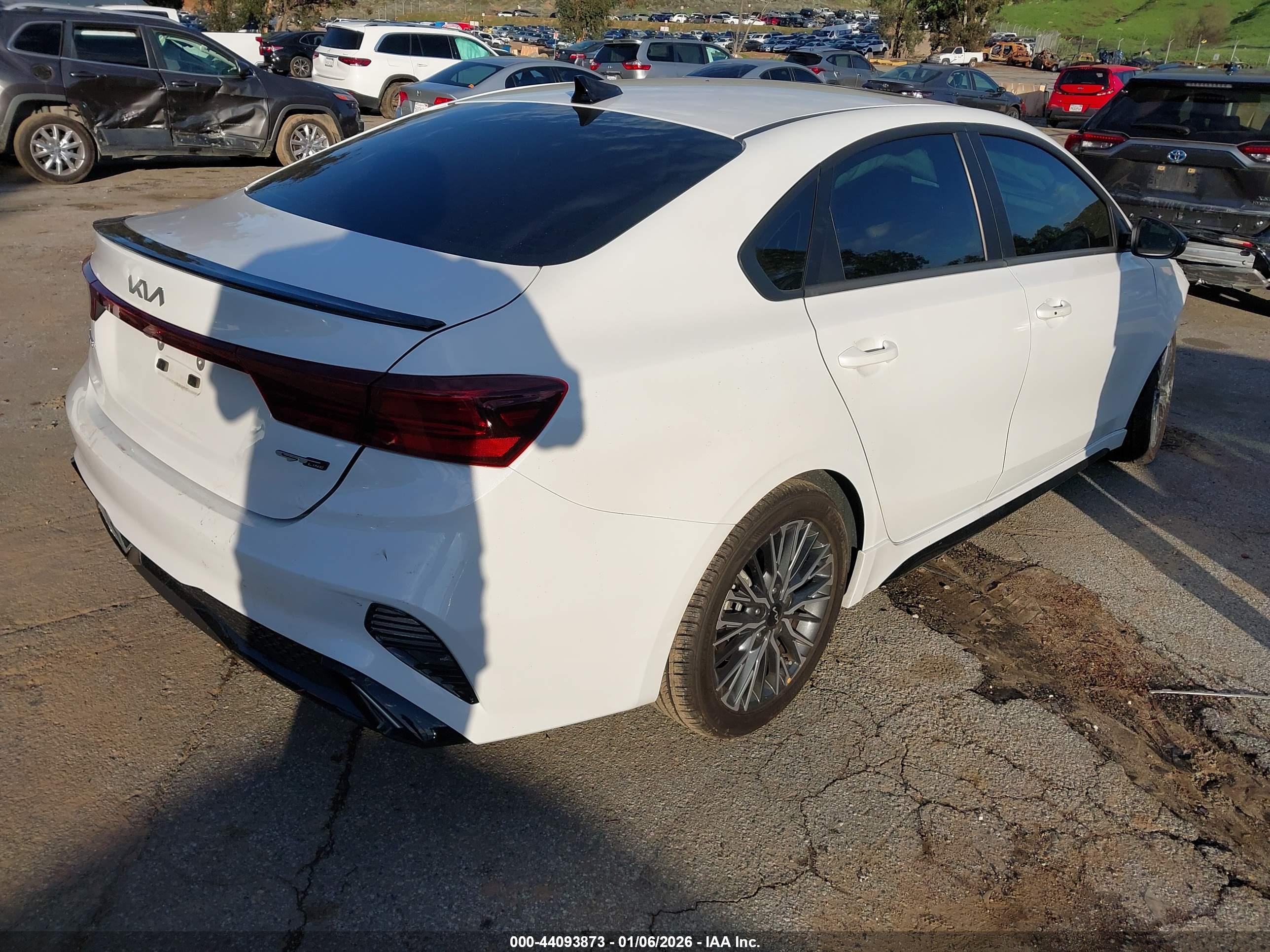 KIA FORTE image 4