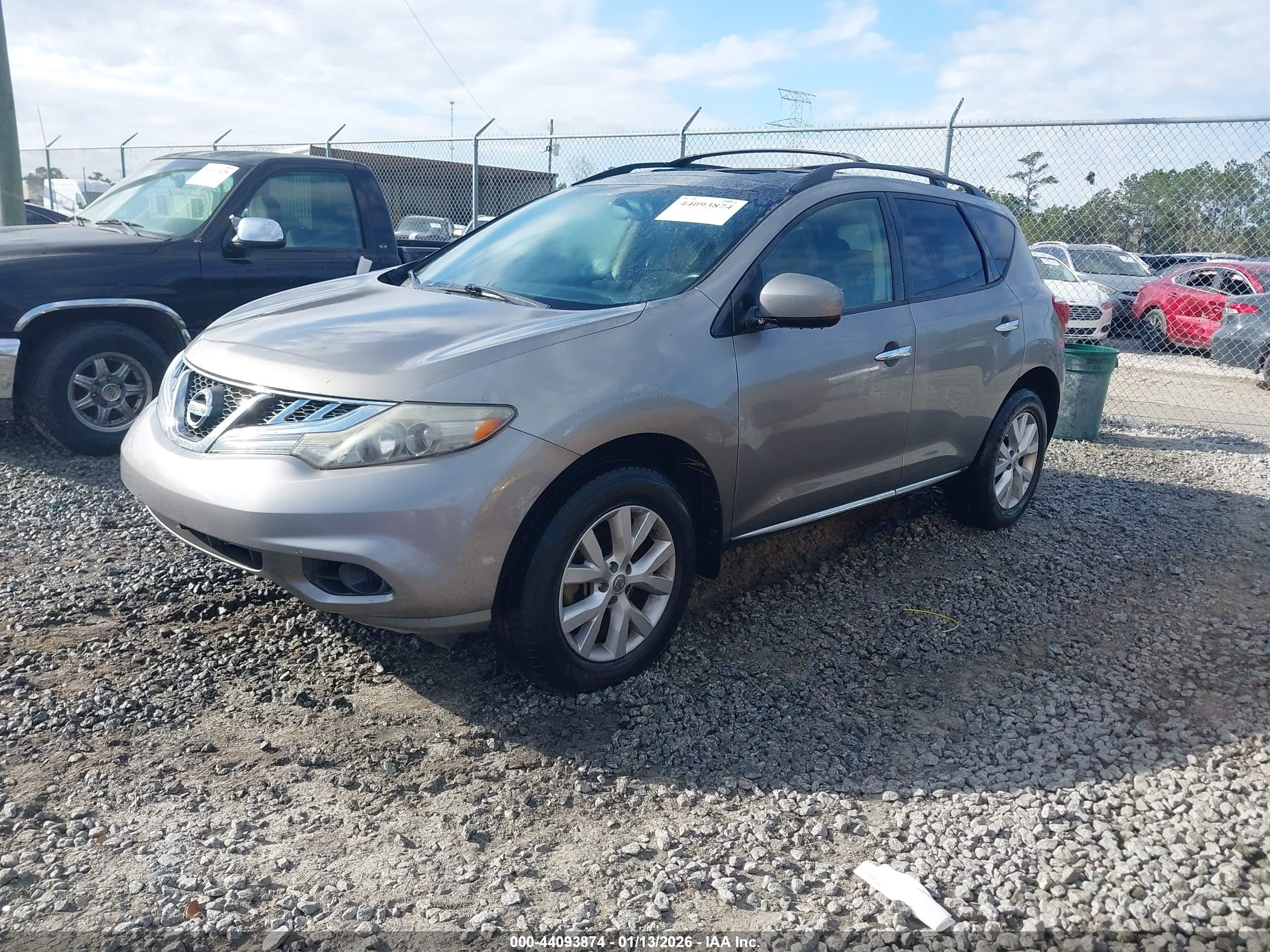 NISSAN MURANO image 2