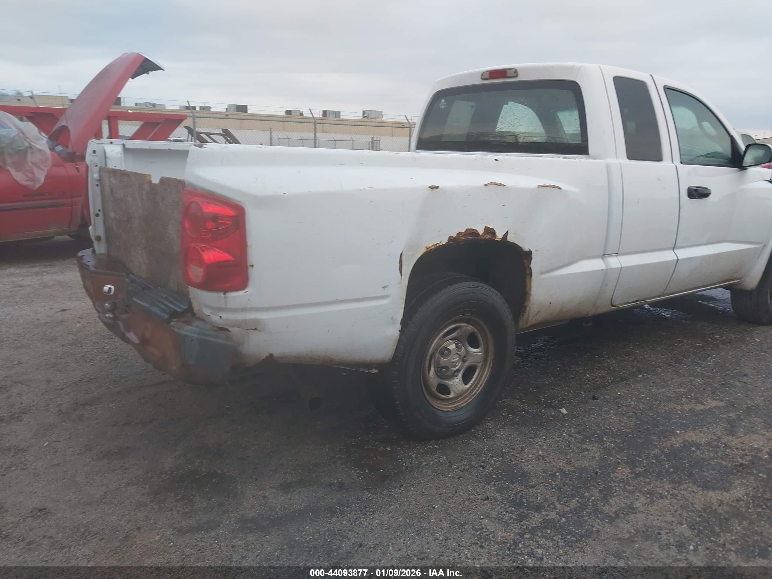 DODGE DAKOTA image 6