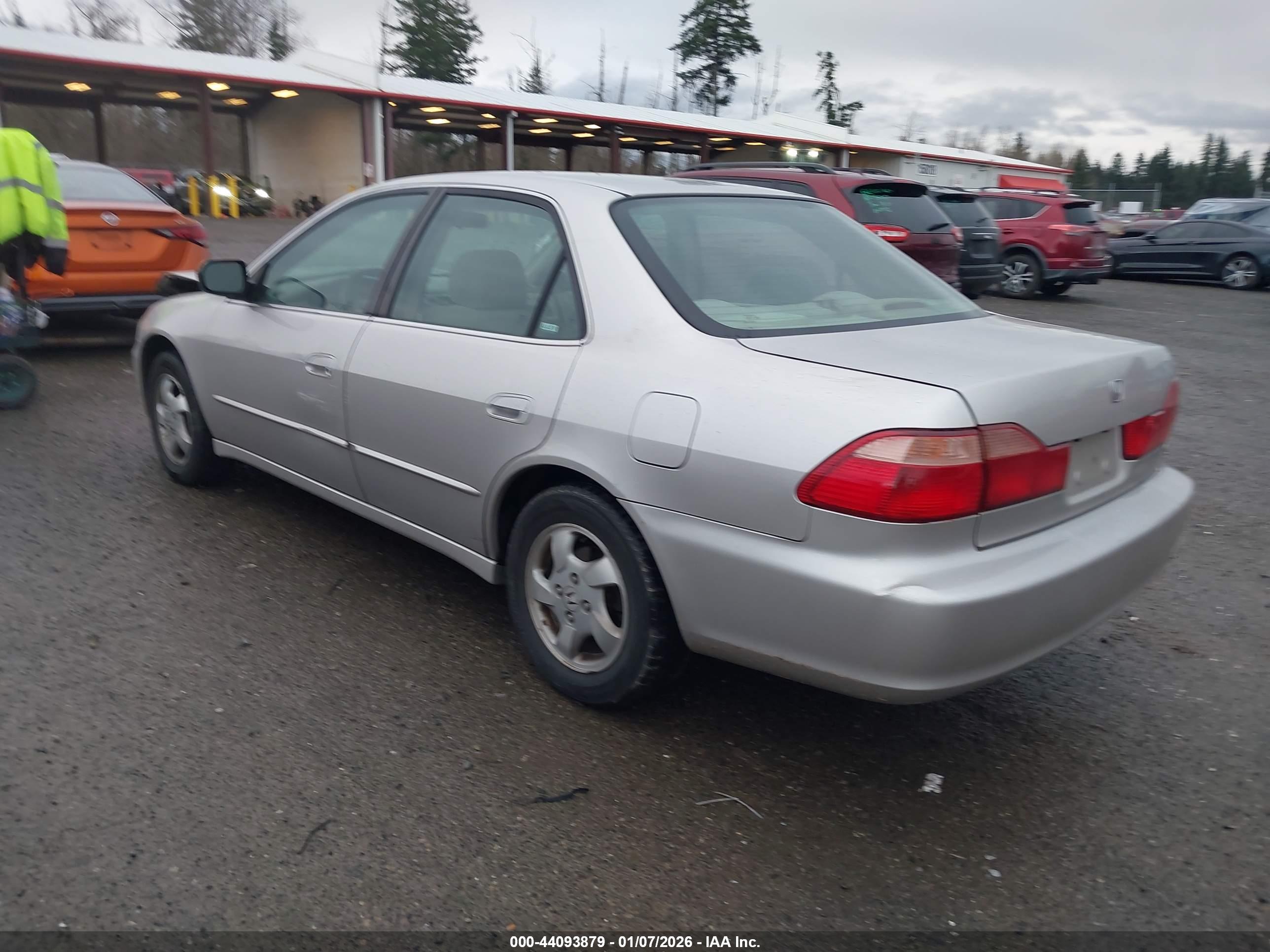 HONDA ACCORD image 3