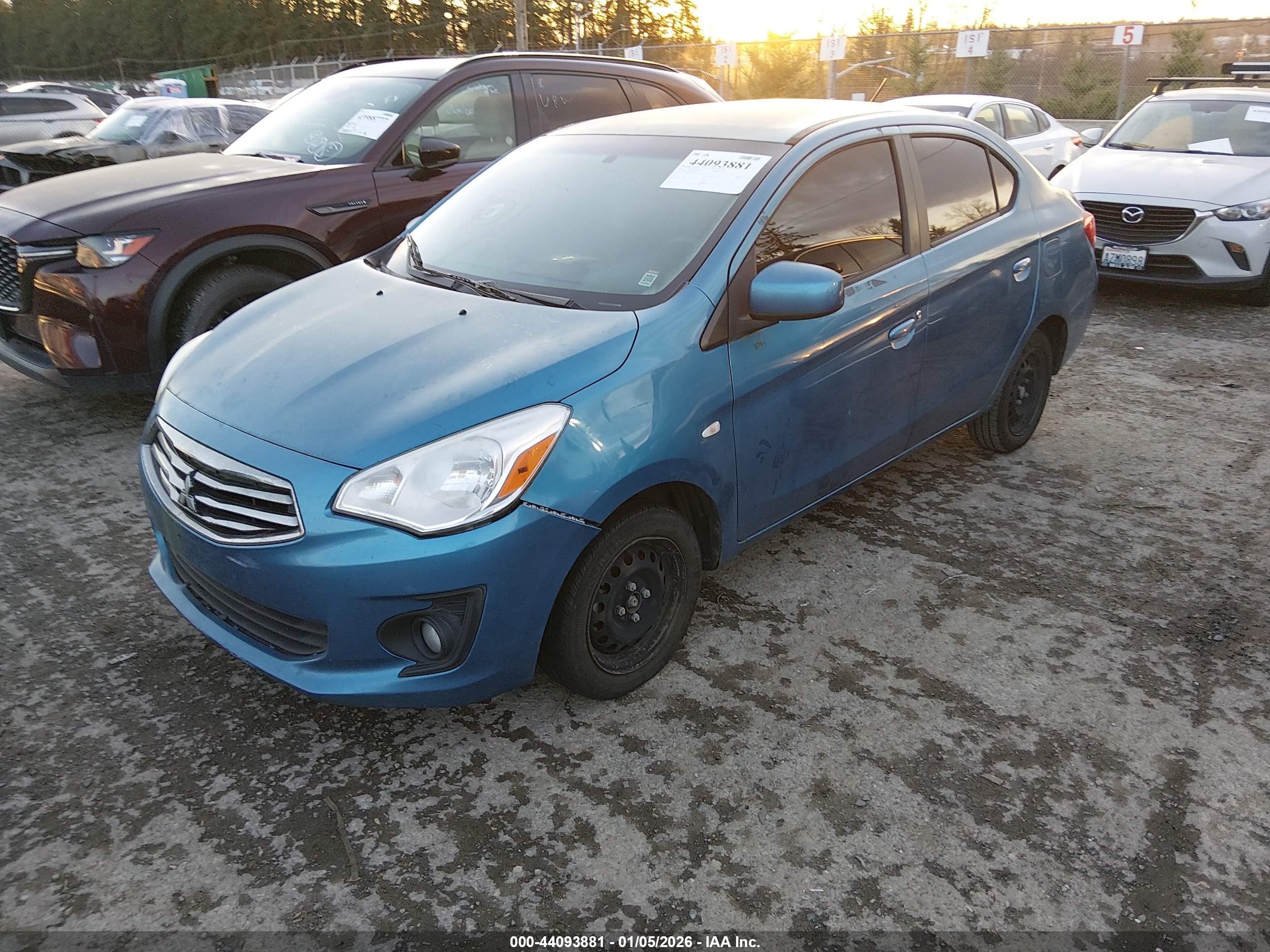 MITSUBISHI MIRAGE image 2