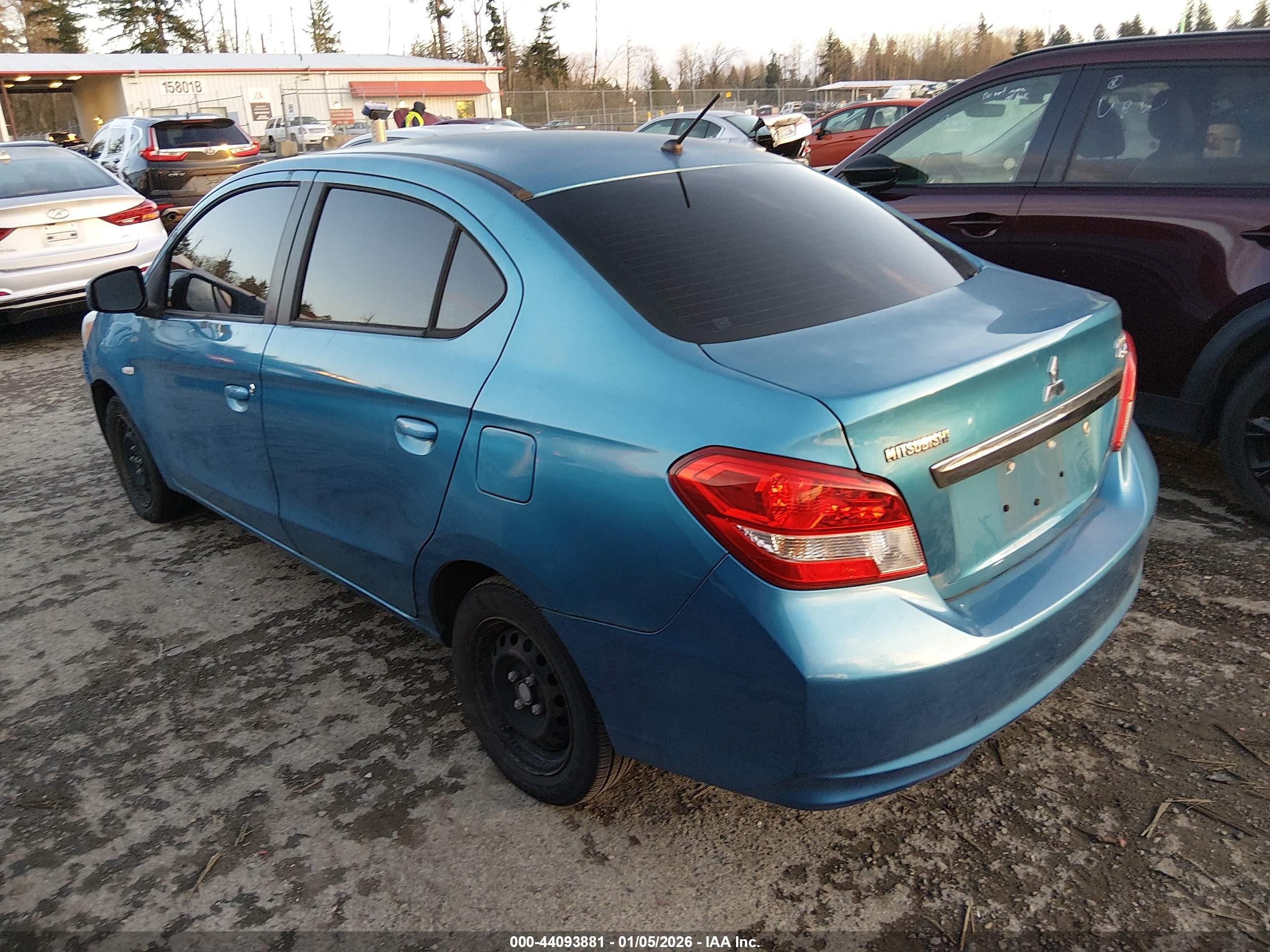 MITSUBISHI MIRAGE image 3