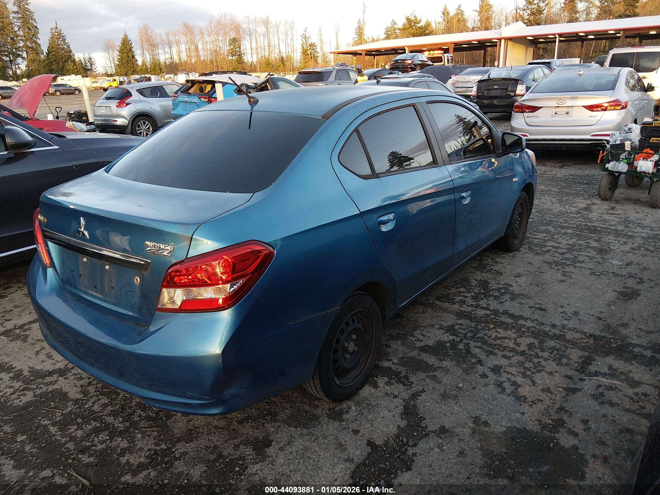MITSUBISHI MIRAGE image 4