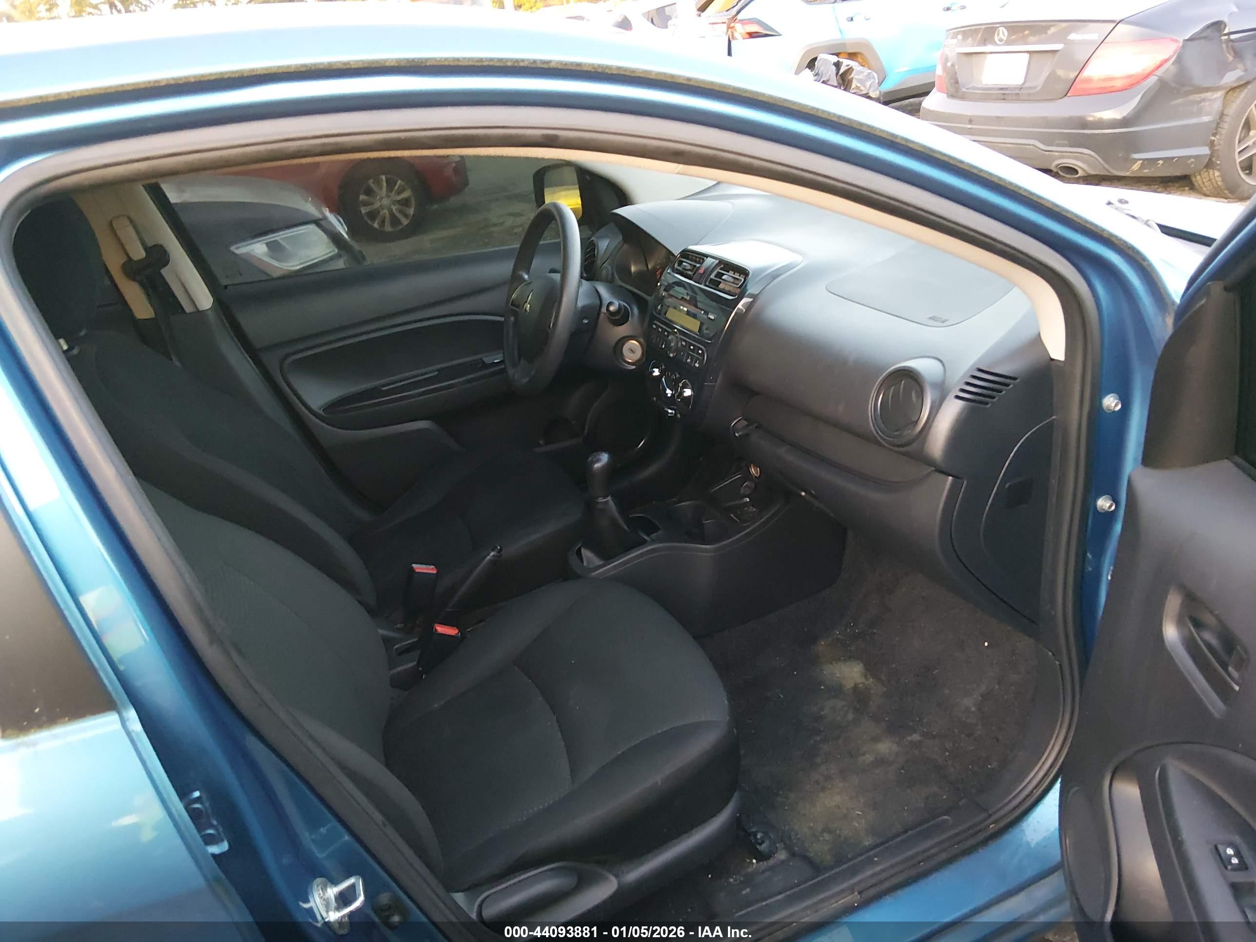 MITSUBISHI MIRAGE image 5