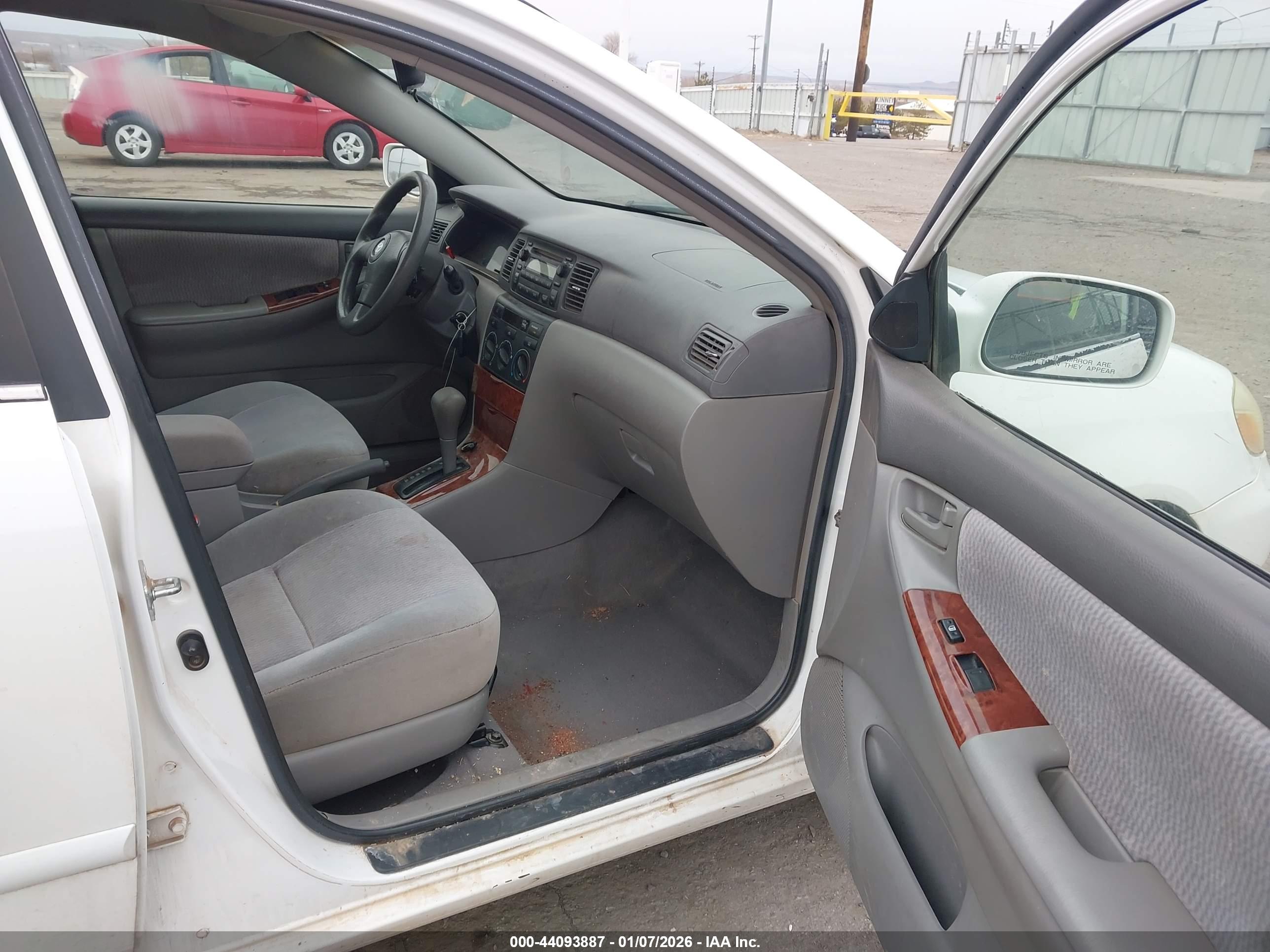 TOYOTA COROLLA image 5