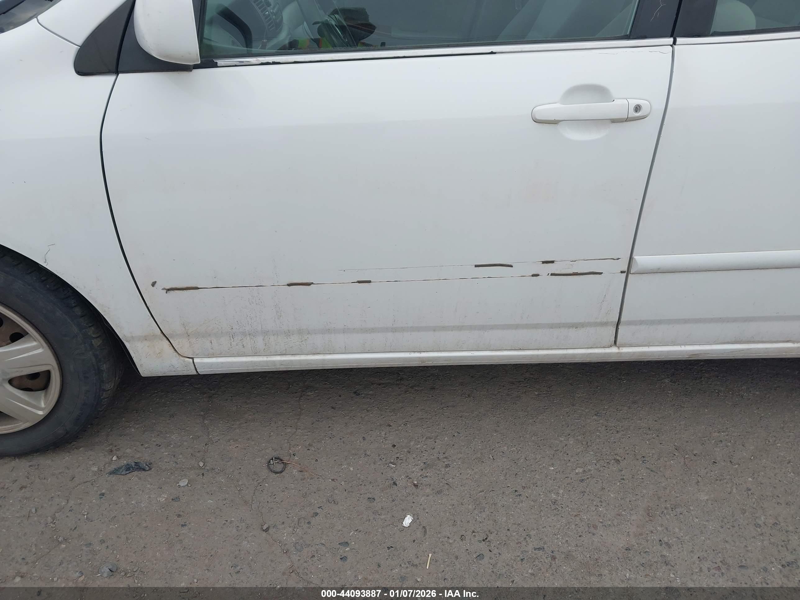 TOYOTA COROLLA image 6