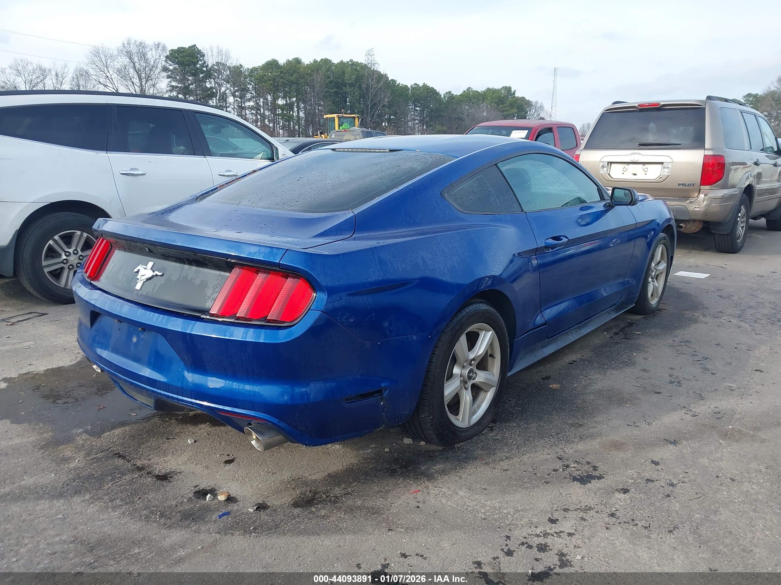 FORD MUSTANG image 4