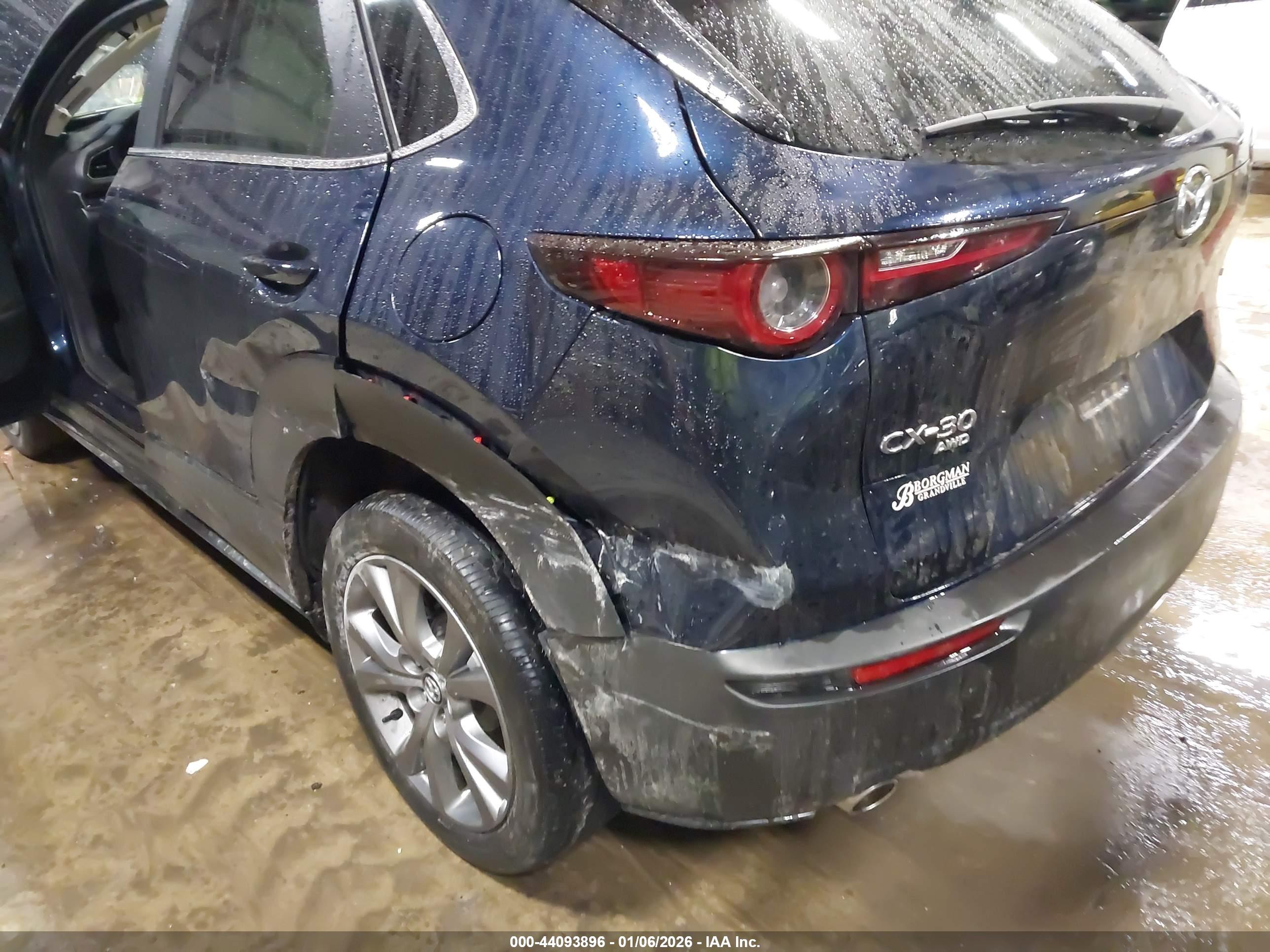 MAZDA CX-30 image 6