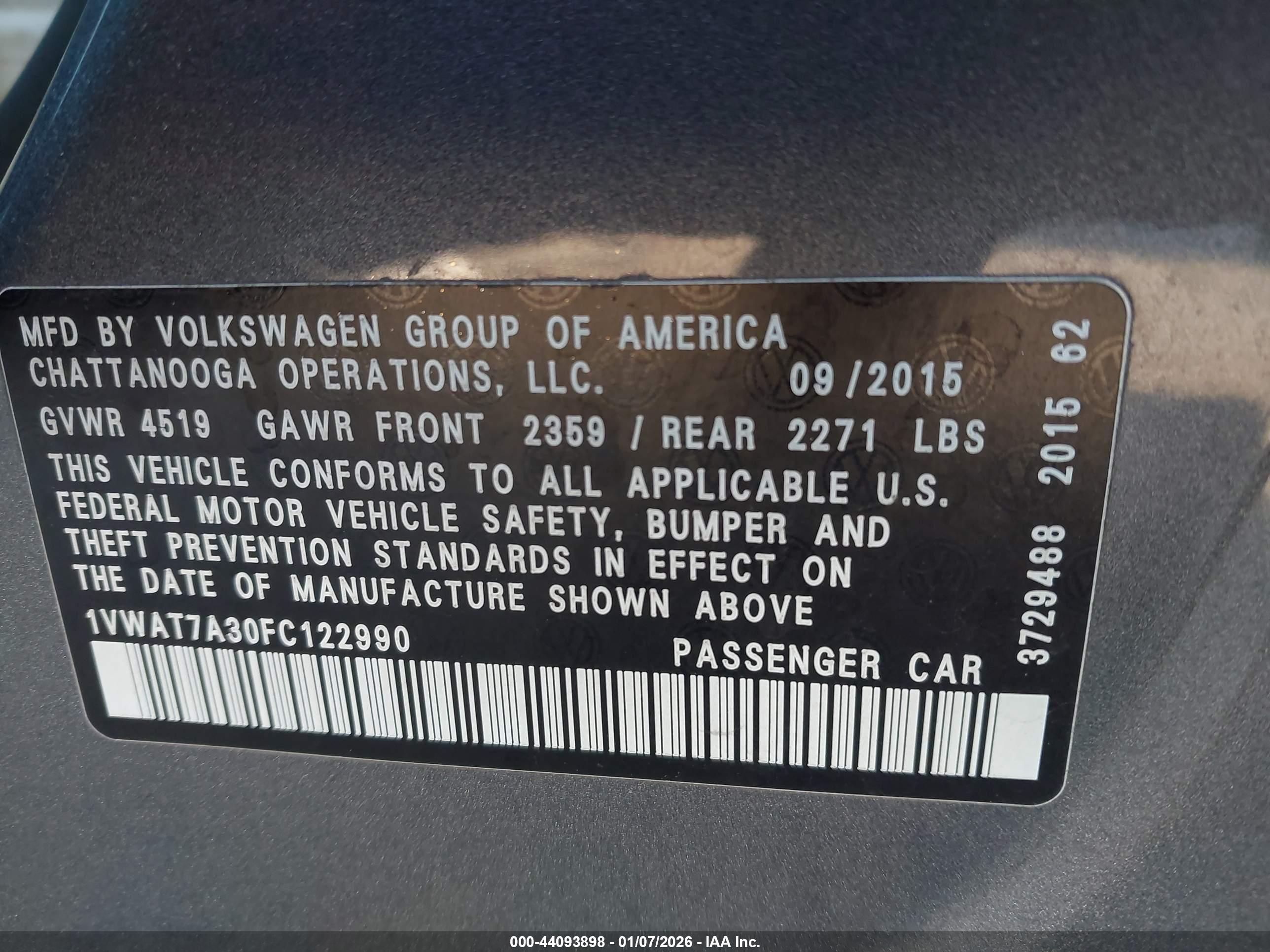 VOLKSWAGEN PASSAT image 9