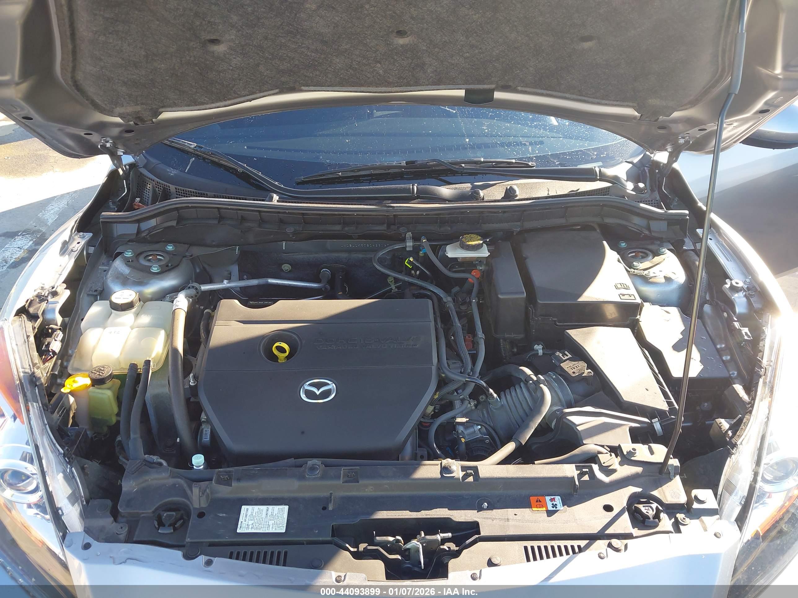 MAZDA MAZDA3 image 10