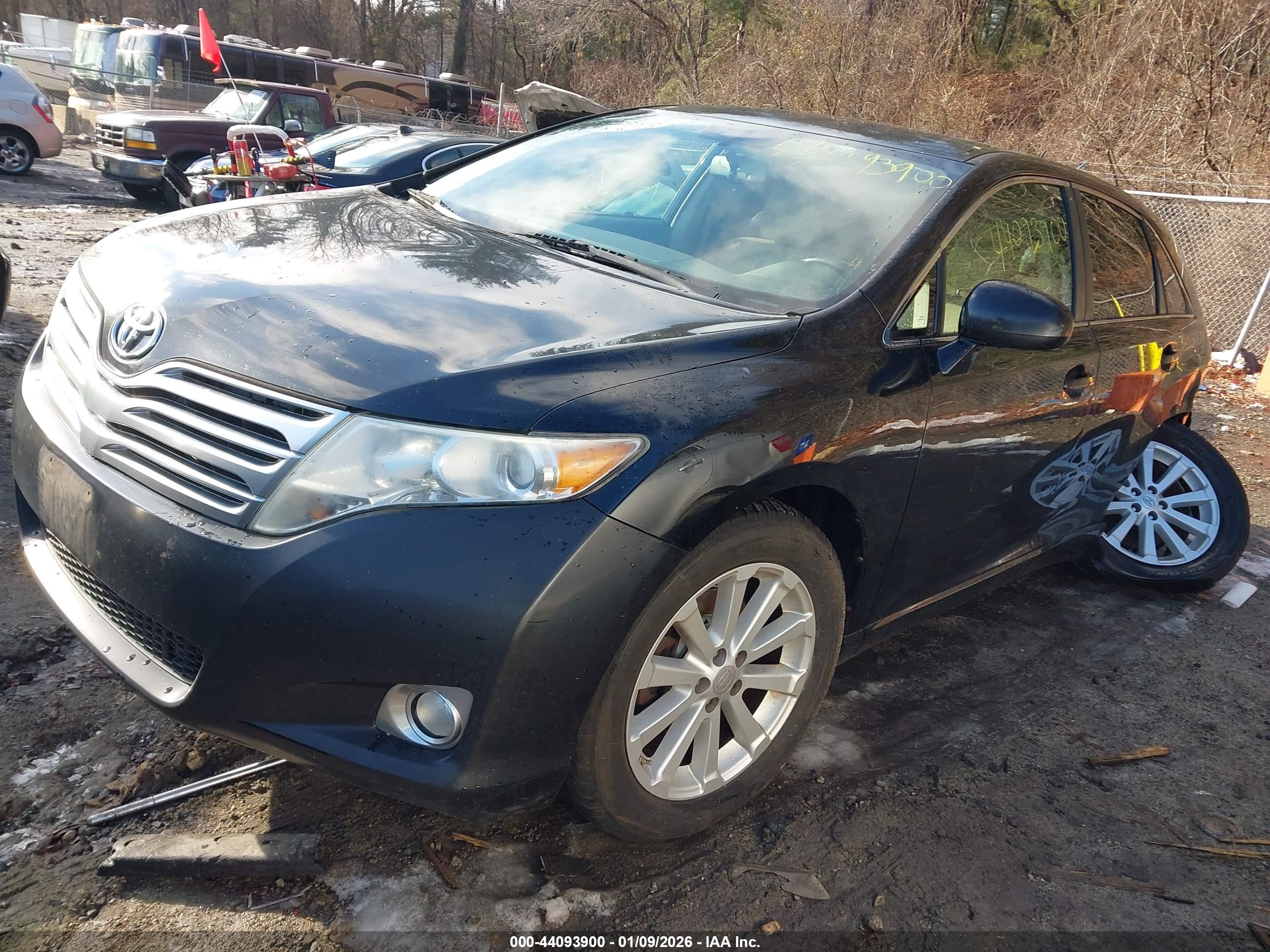 TOYOTA VENZA image 2