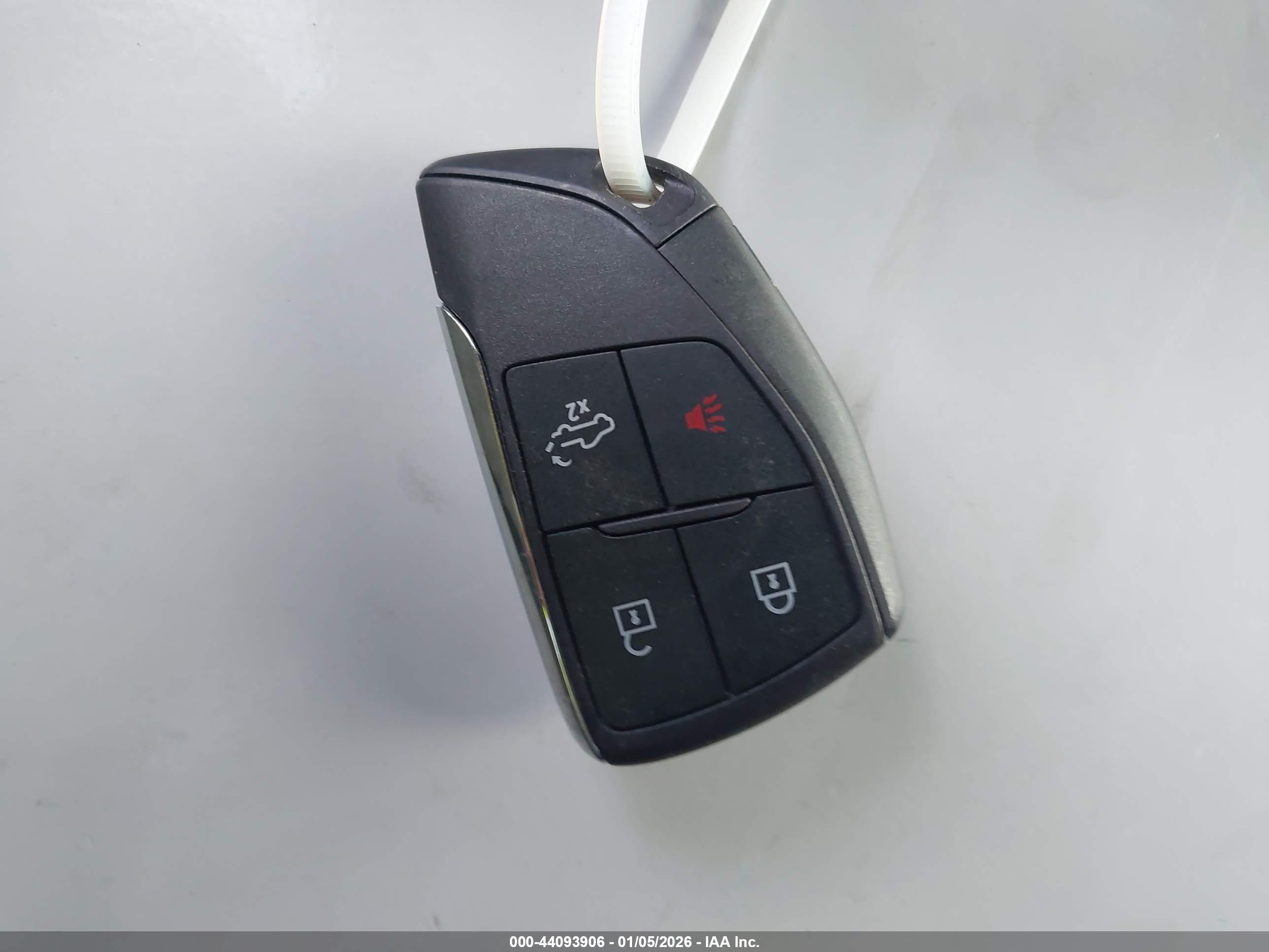 GMC SIERRA image 11