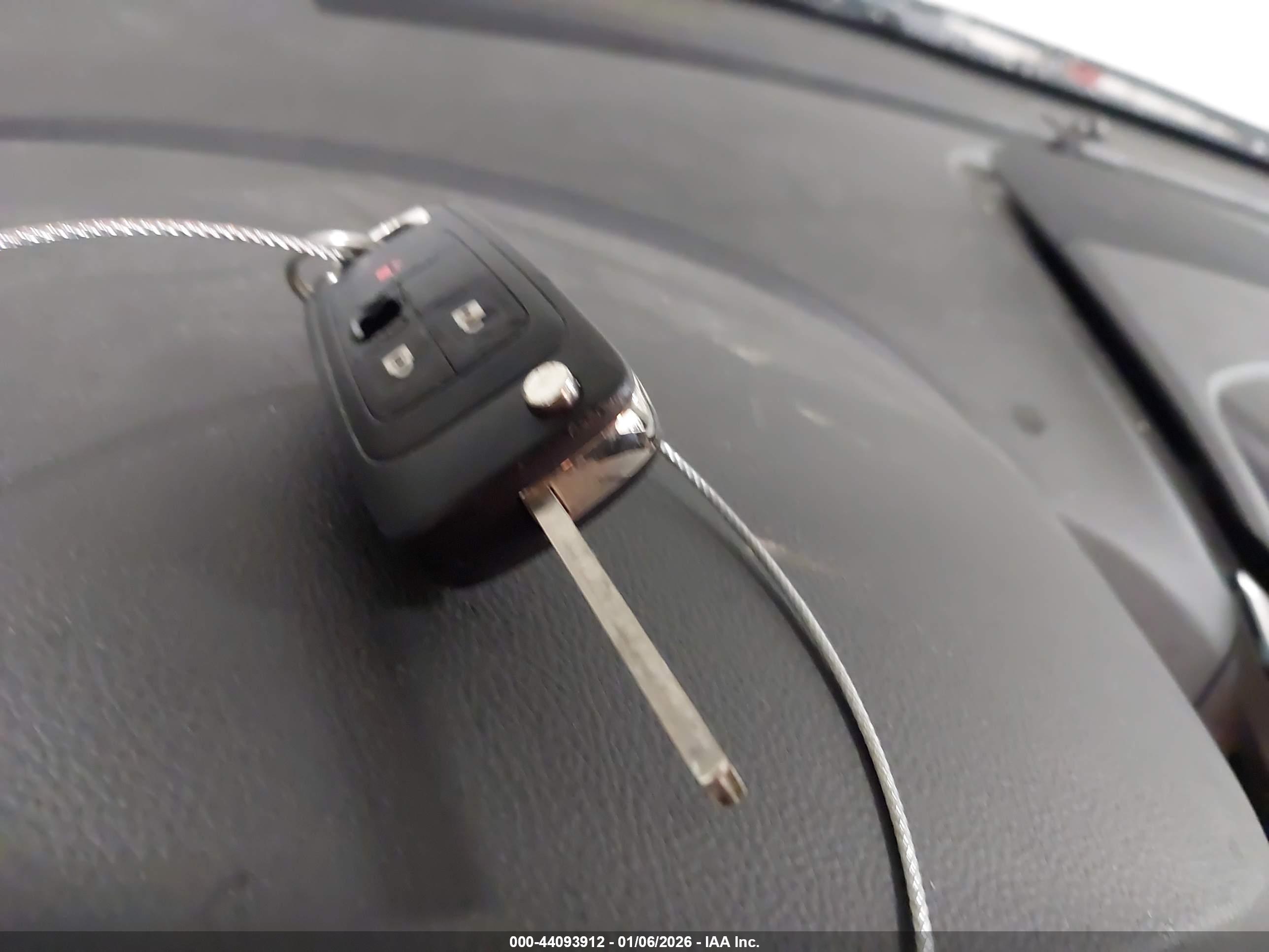 CHEVROLET EQUINOX image 11