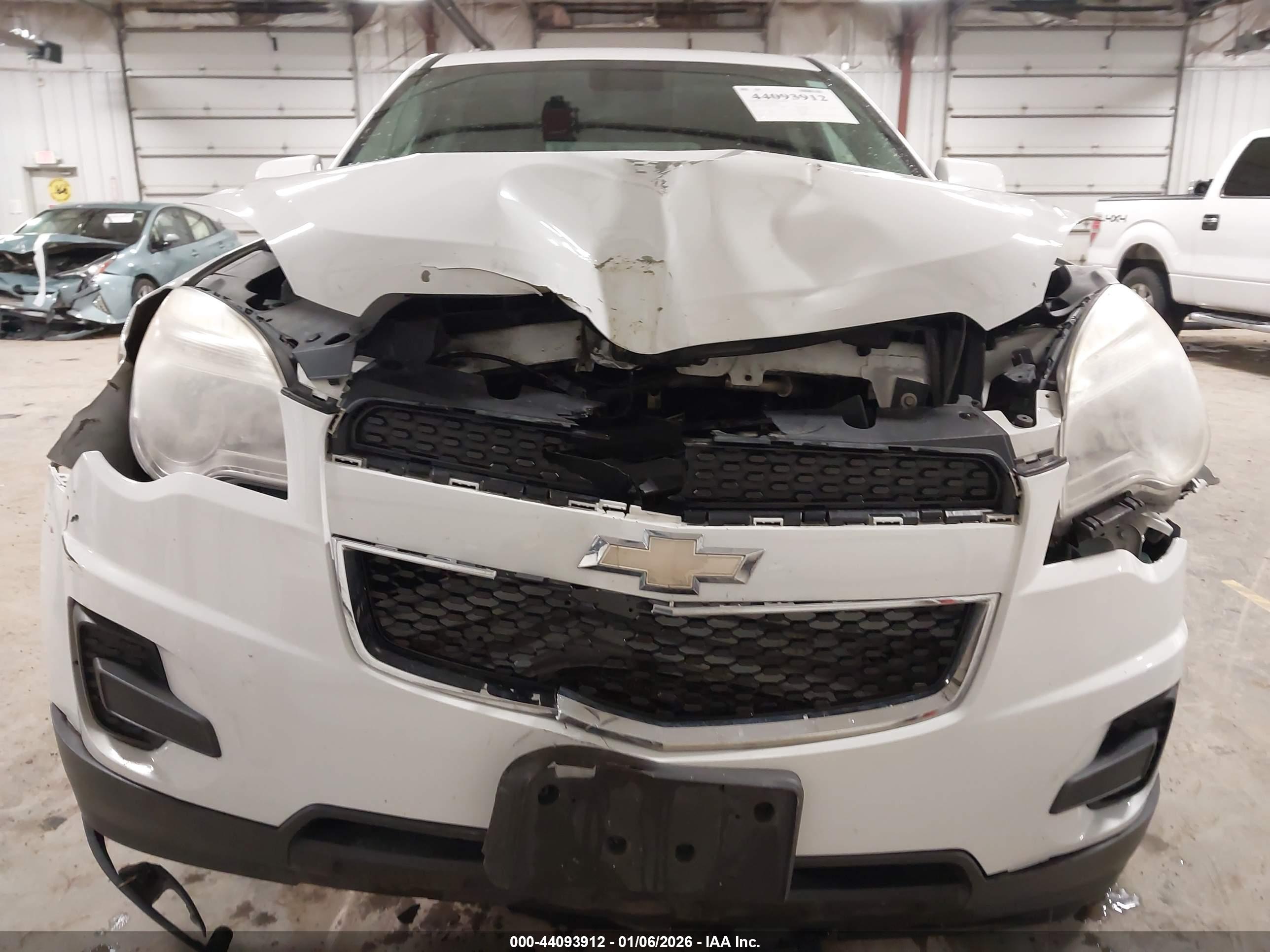 CHEVROLET EQUINOX image 6