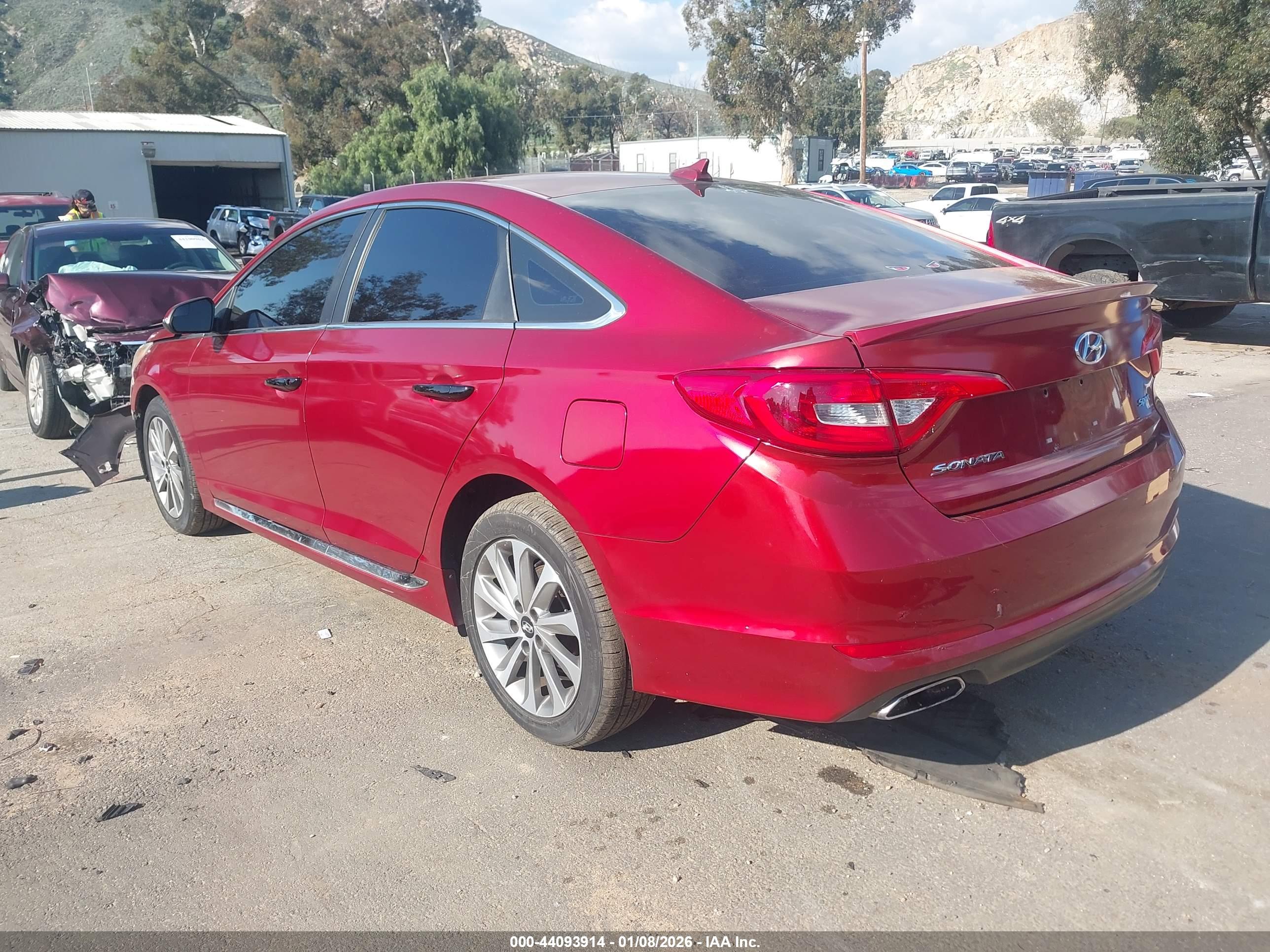 HYUNDAI SONATA image 3