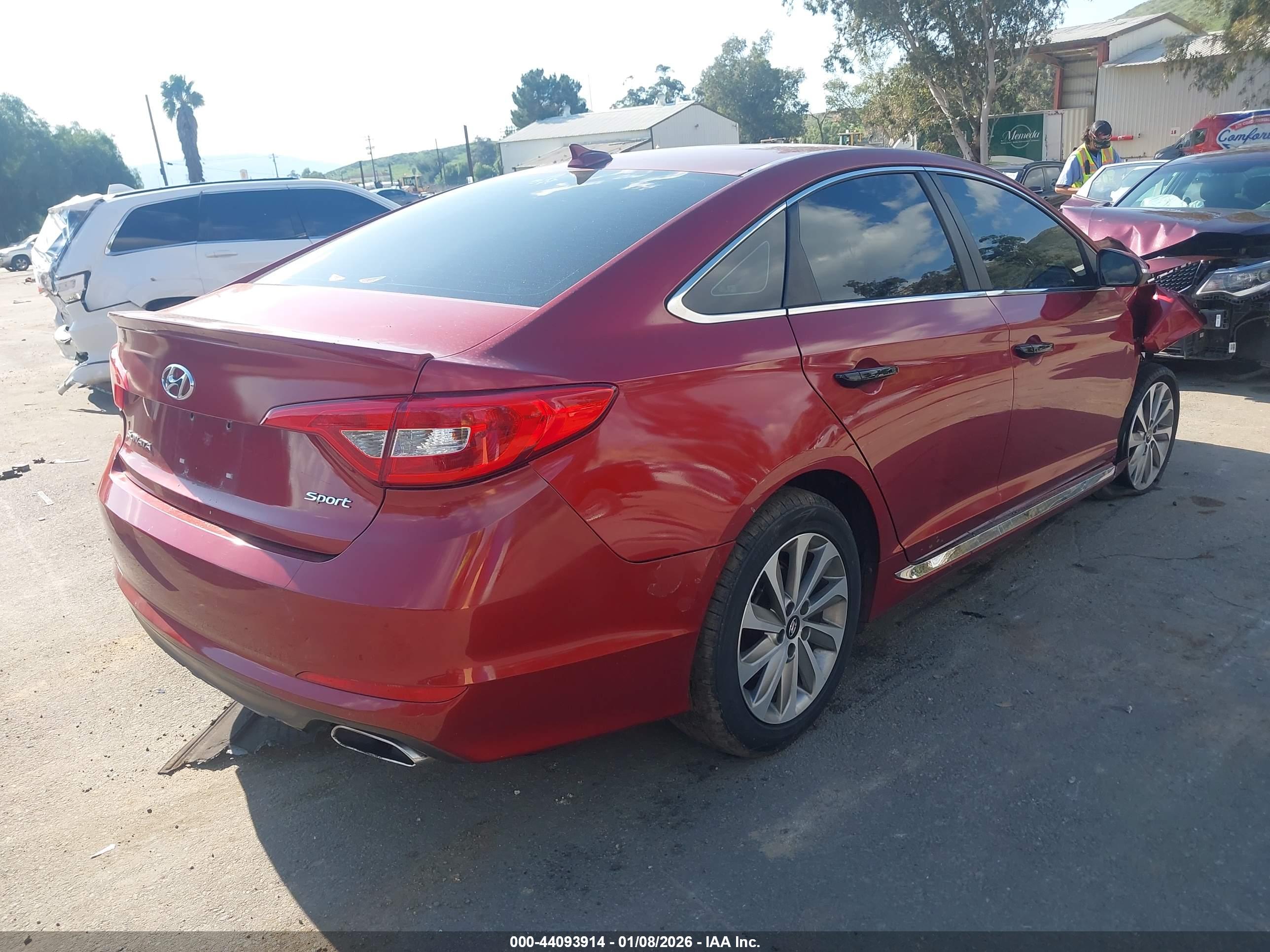 HYUNDAI SONATA image 4