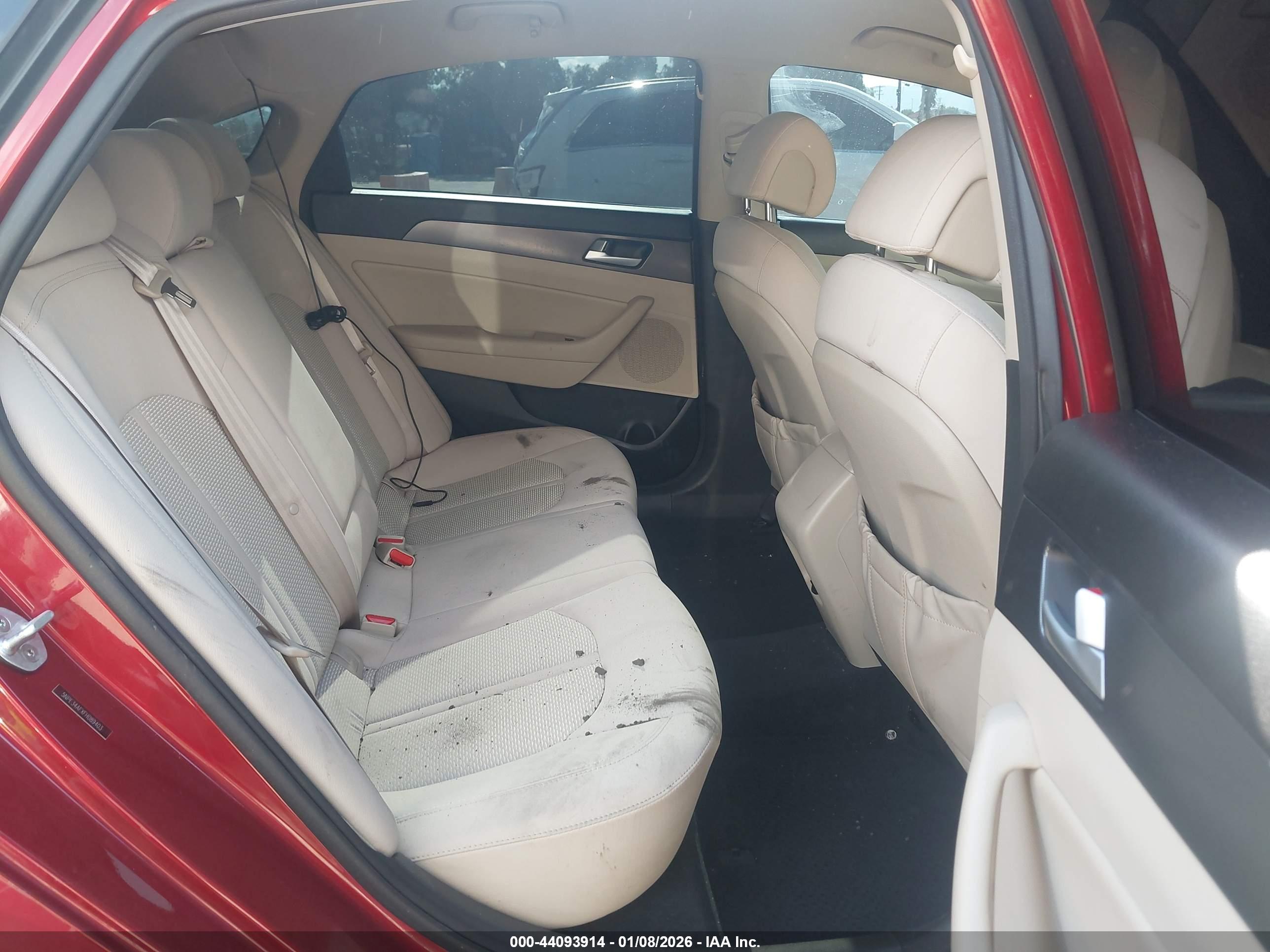 HYUNDAI SONATA image 8