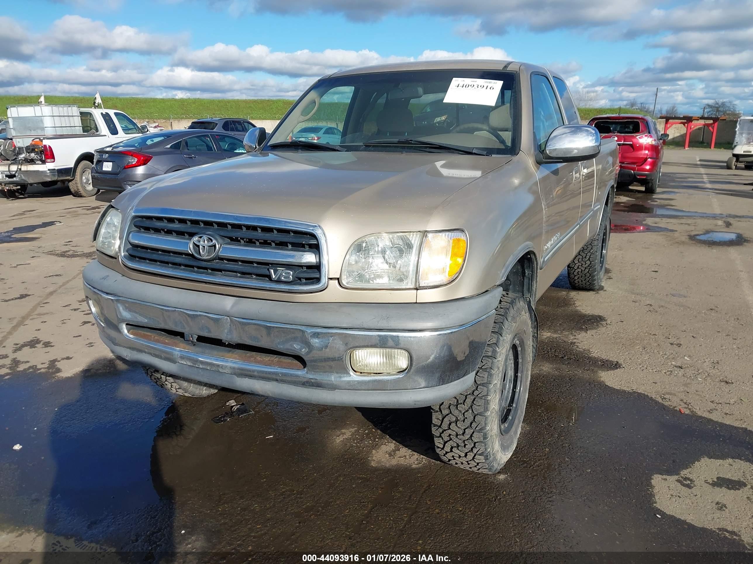 TOYOTA TUNDRA image 2