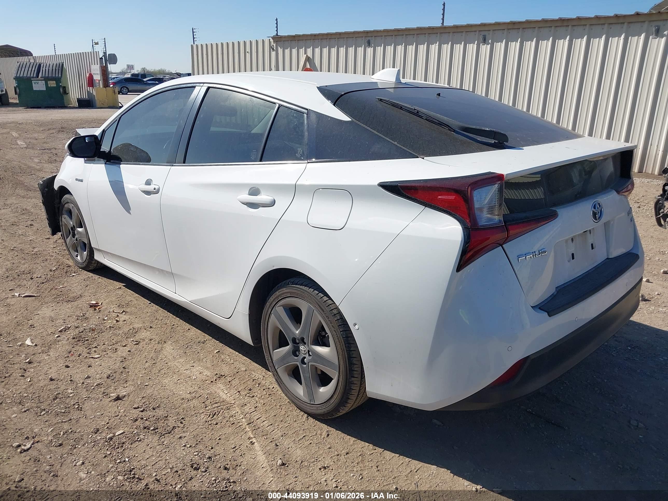 TOYOTA PRIUS image 3