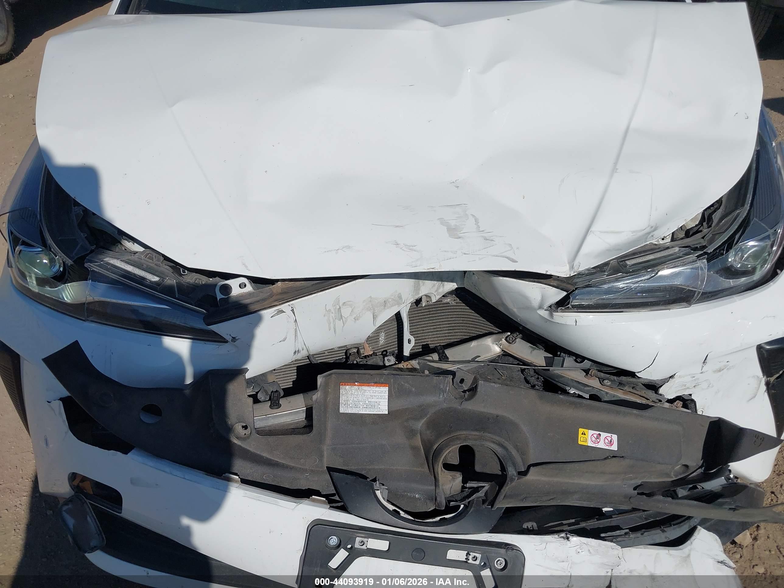 TOYOTA PRIUS image 6