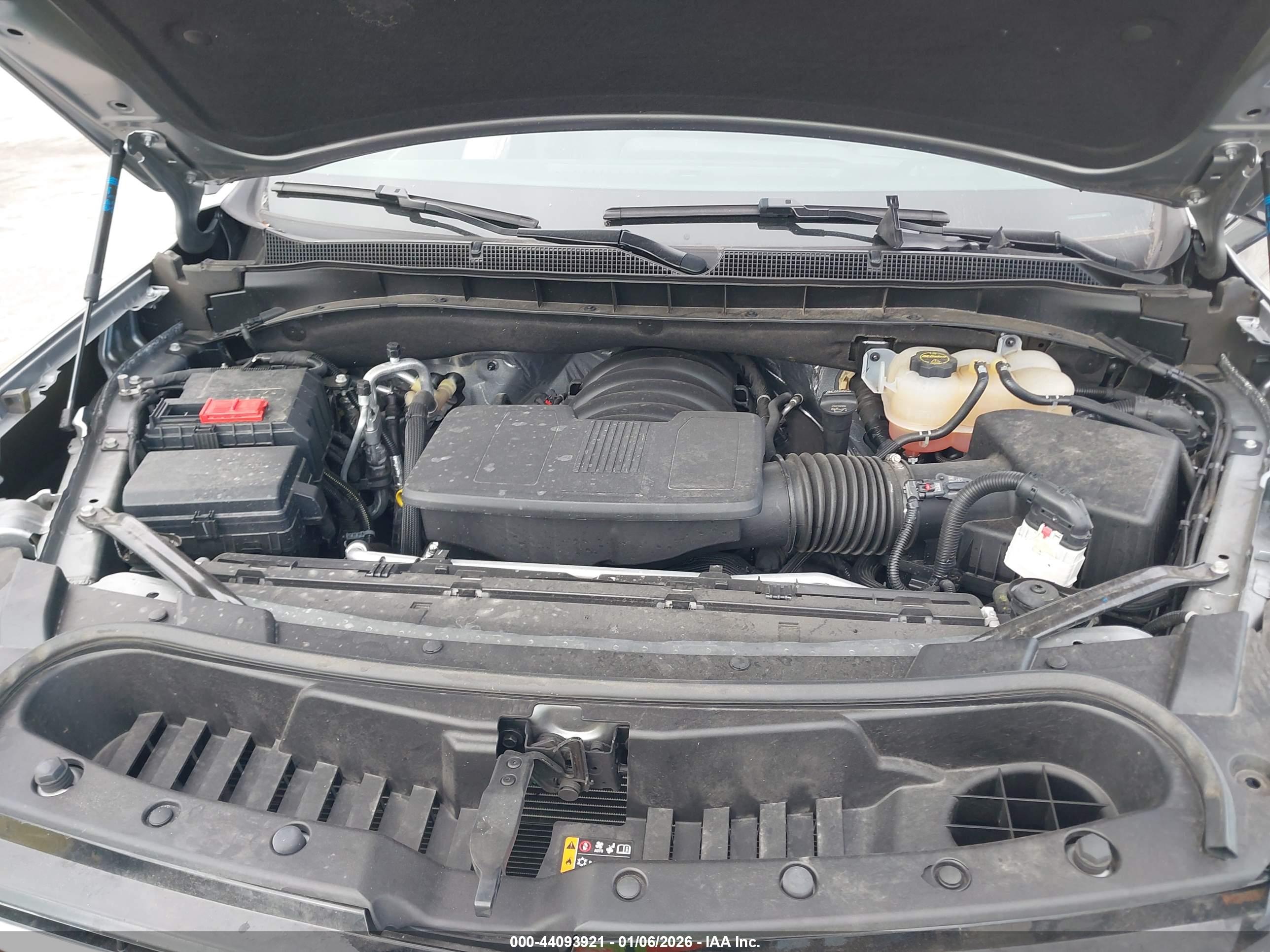 CHEVROLET TAHOE image 10