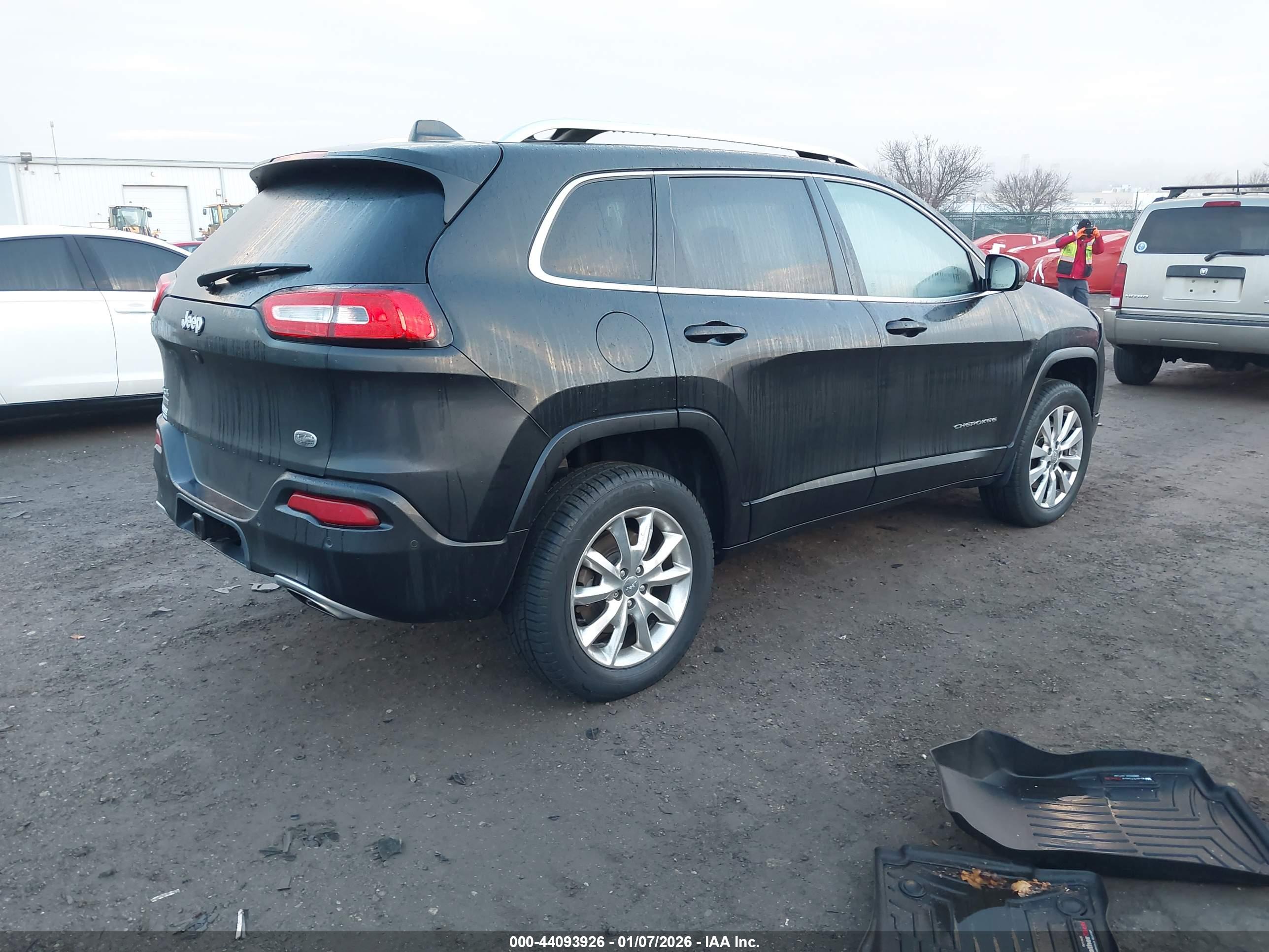 JEEP CHEROKEE image 4