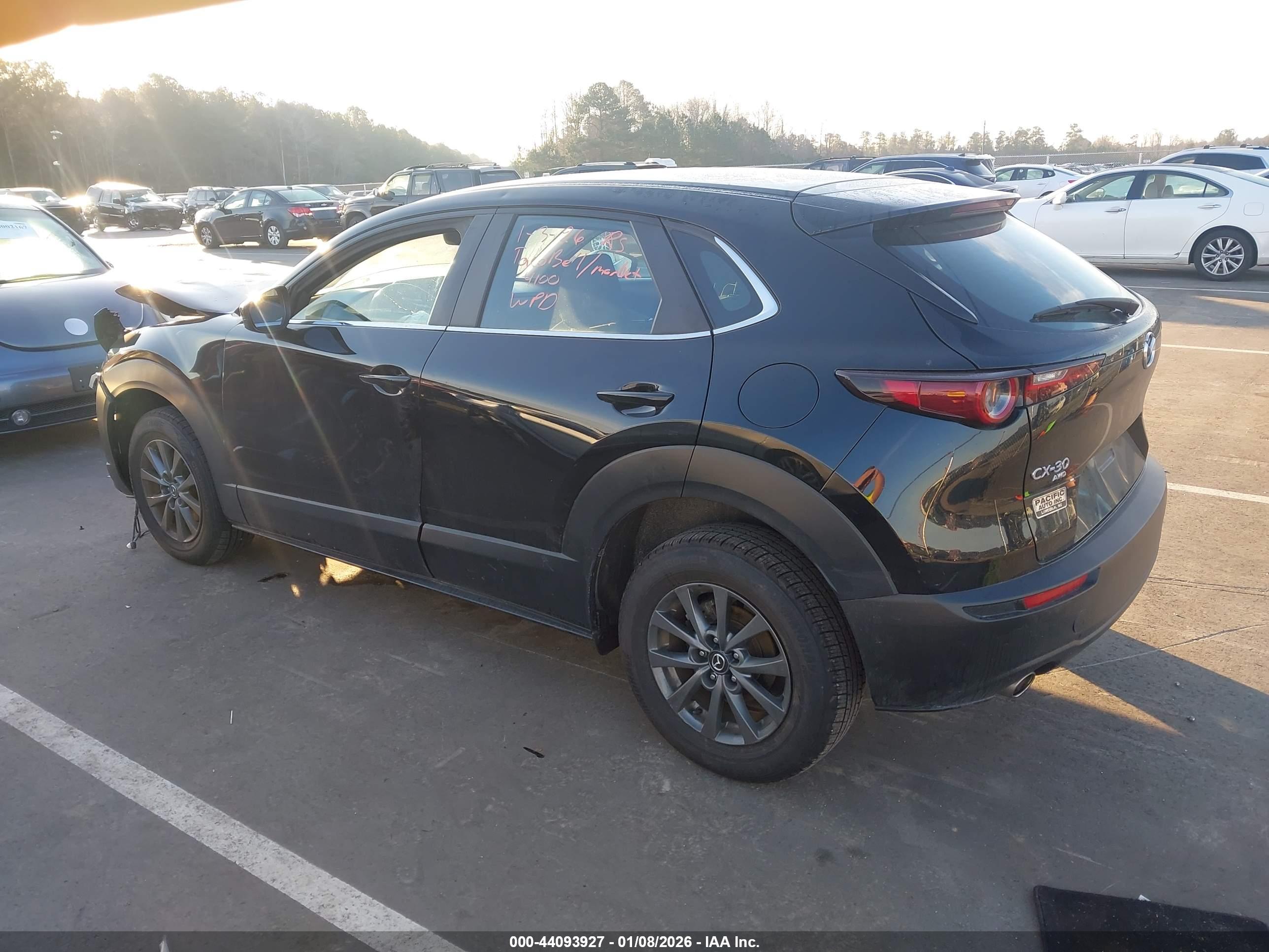 MAZDA CX-30 image 3