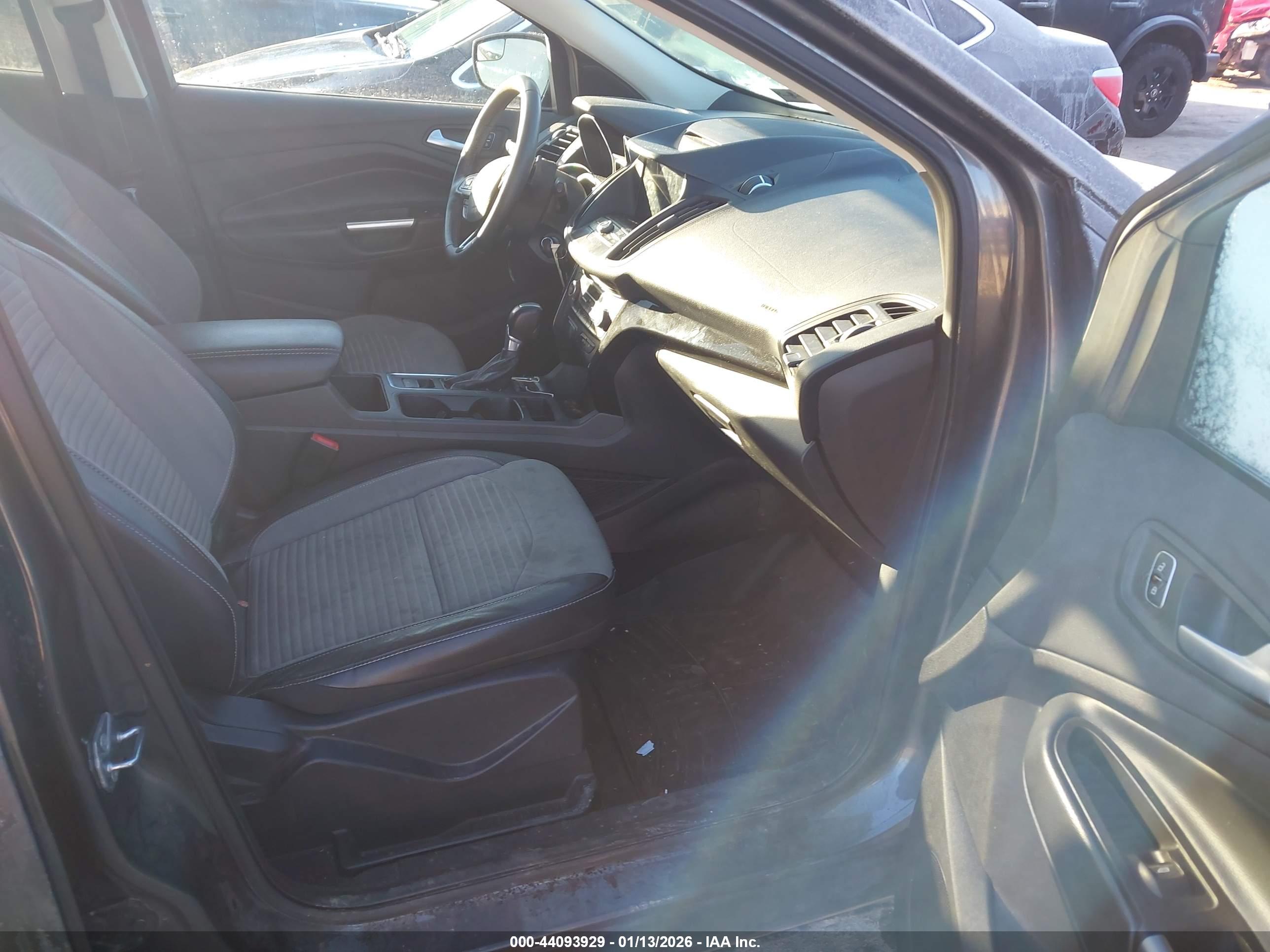 FORD ESCAPE image 5
